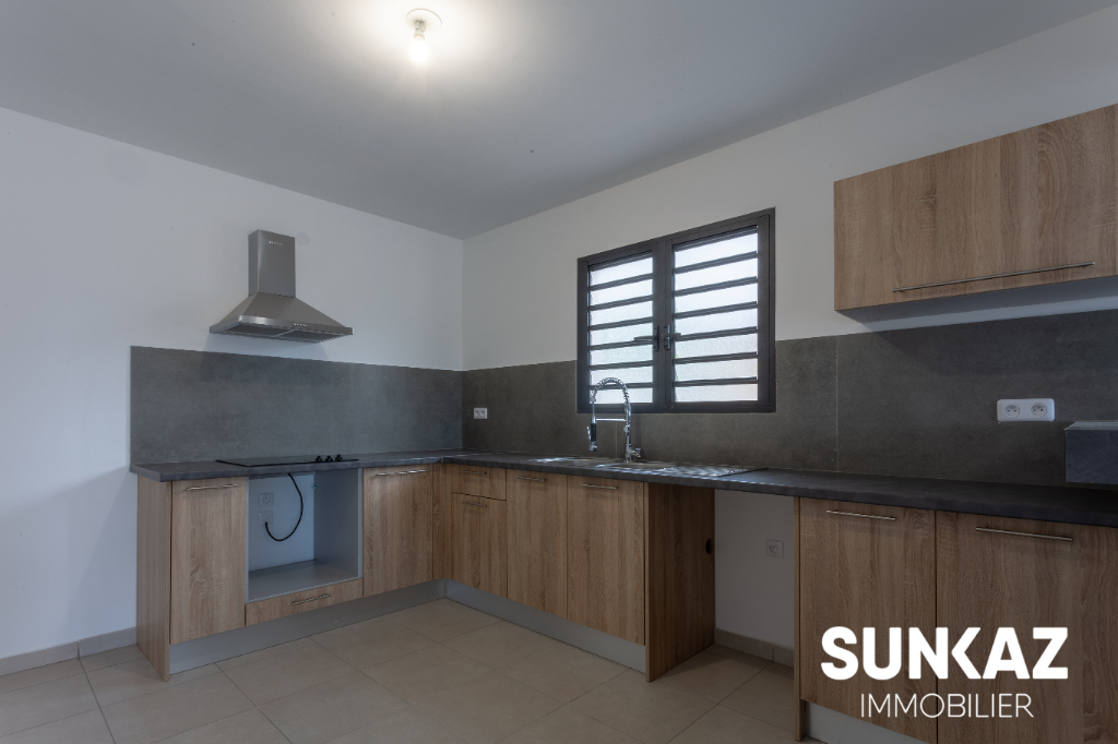 A louer LA POSSESSION  - Appartement F4 en duplex - Loyer 1387 CC - Libre à partir du 1er novembre