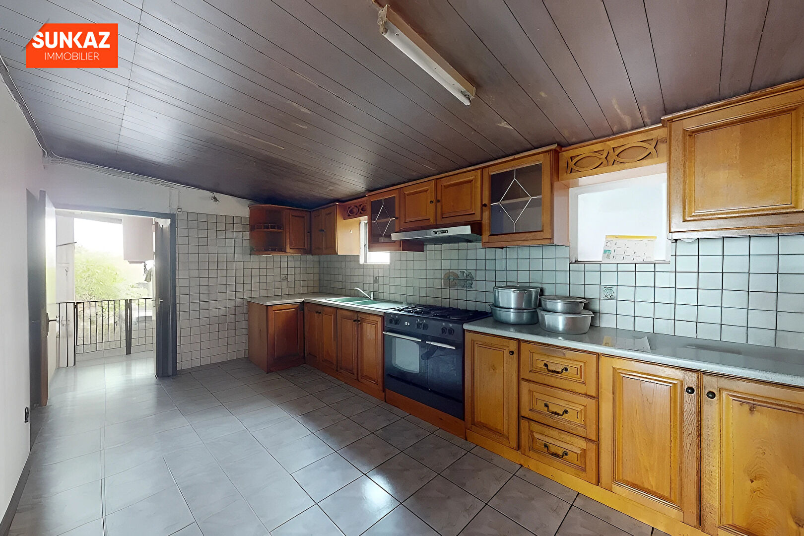 Photo Exclusivité SUNKAZ - Maison créole au centre de la Ravine des Cabris image 2/5
