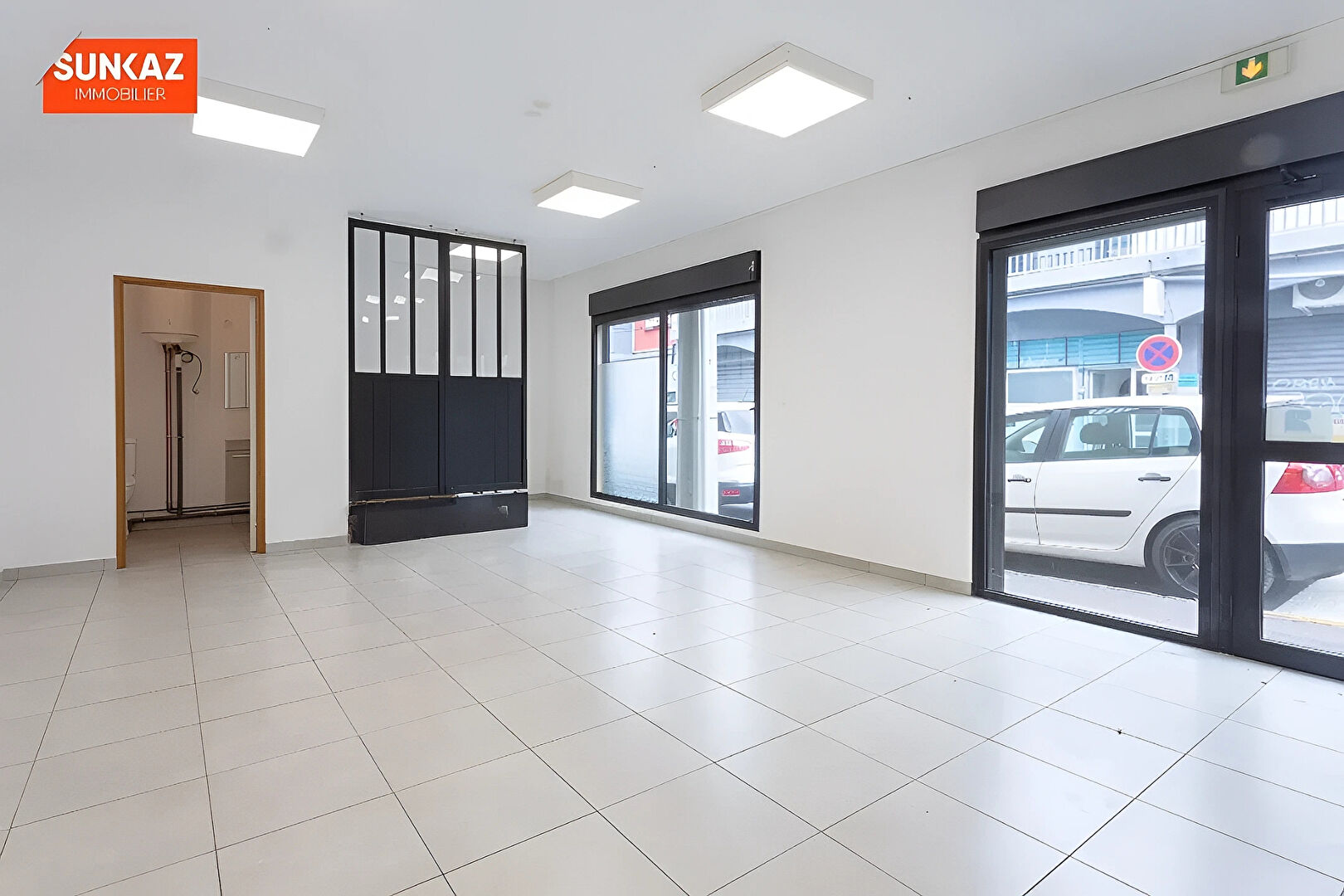 Local commercial Saint Pierre 50 m2