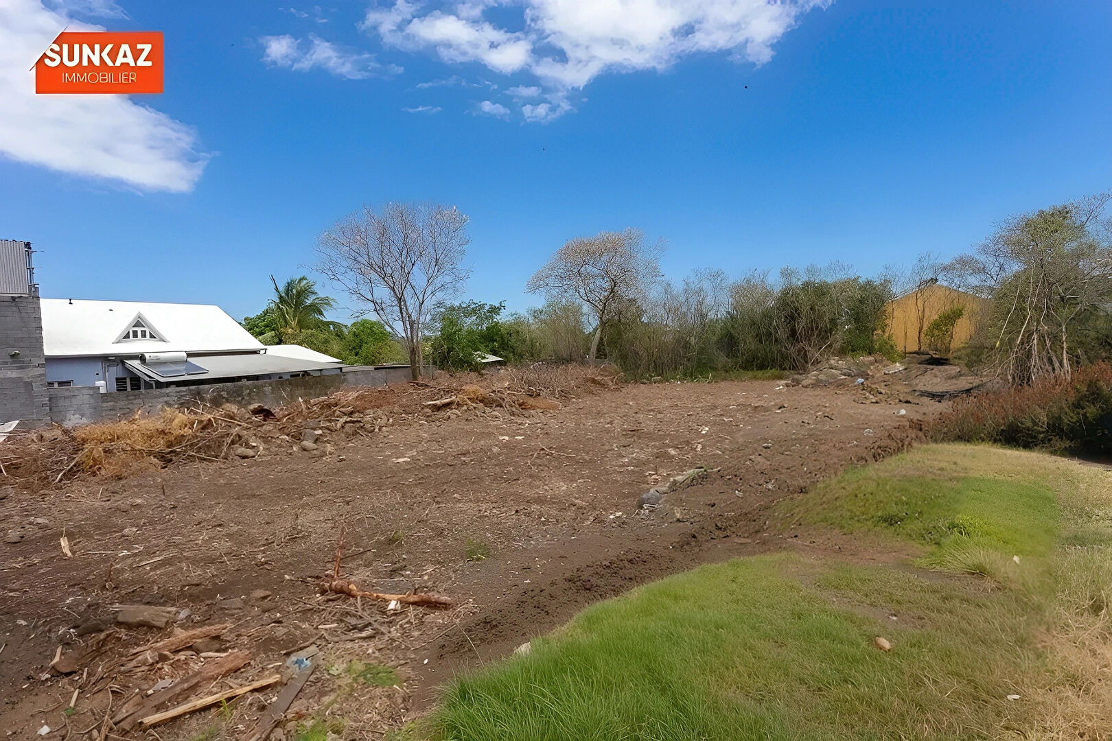 A vendre- St Pierre- Terrain de 430m2- au calme d'une impasse.