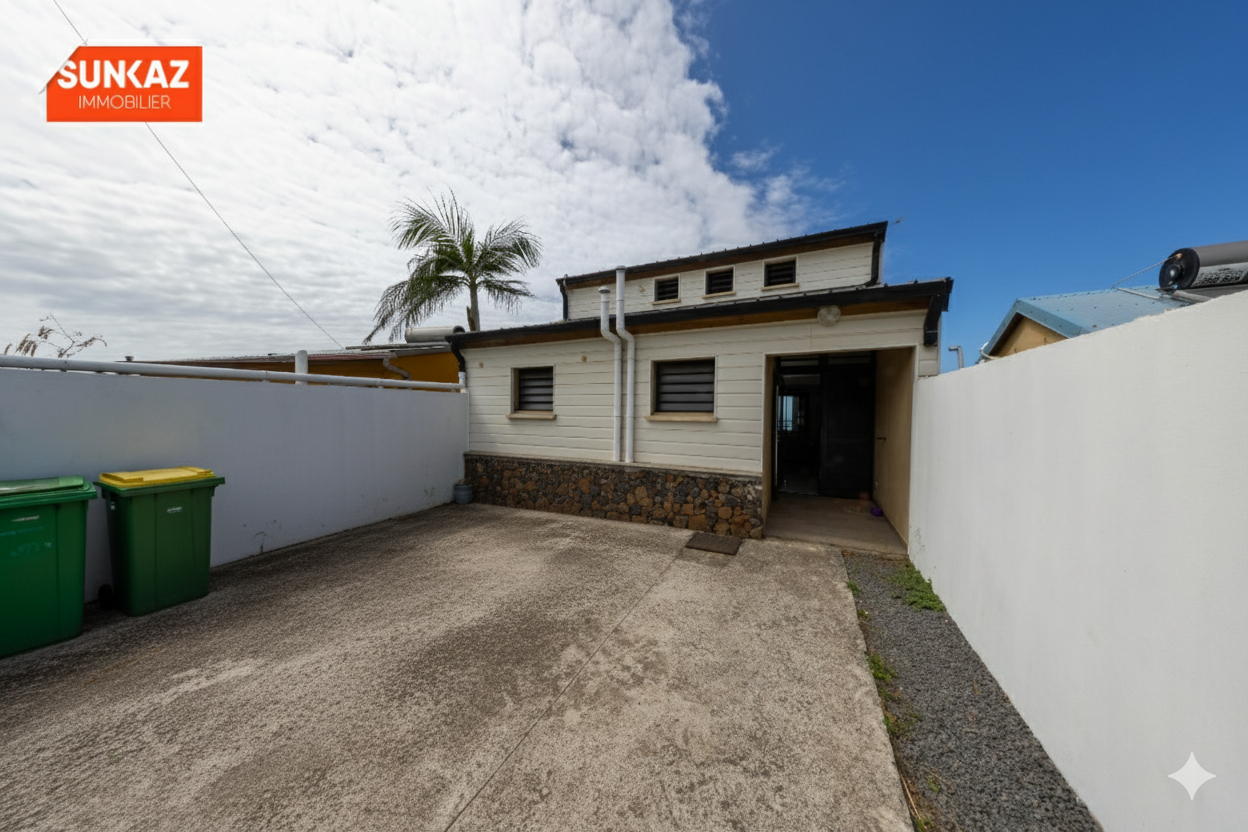 A louer maison meublée Grand Anse F4 piscine 1 800 dispo 01/02/2026