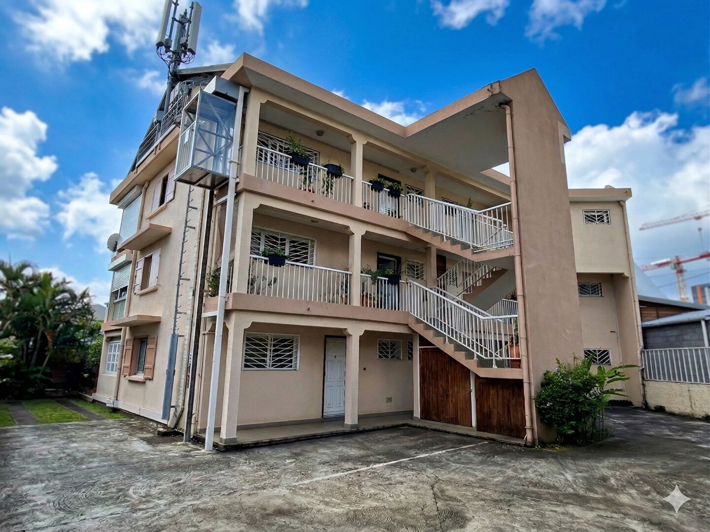 Agence immobilière de 
 SUNKAZ - SUNKAZ 
