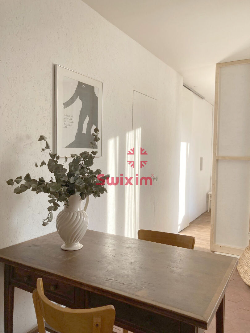 Photo STUDIO de 31 m2 sur cour au calme et lumineux image 5/6