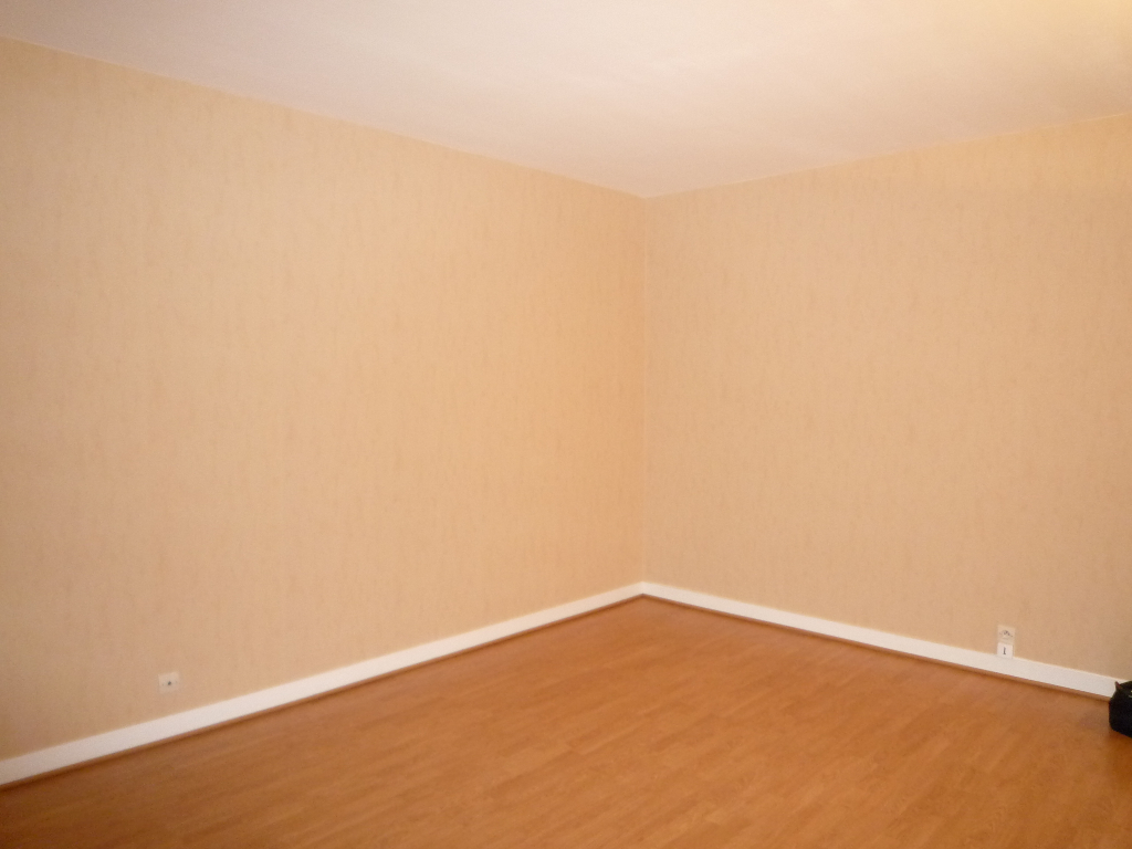 Photo Appartement VILLEMOMBLE - 1 pièce(s) - 29,78 m2 image 2/6