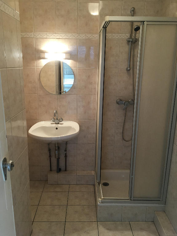 Photo STUDIO STRASBOURG ESPLANADE - 23,4 m2 image 4/5