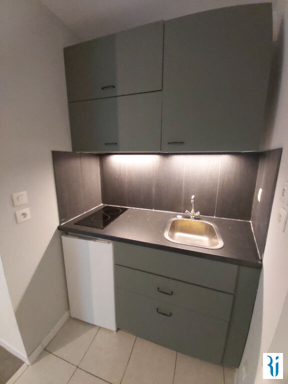 Photo F2 RENOVE - LE MESNIL ESNARD image 2/4