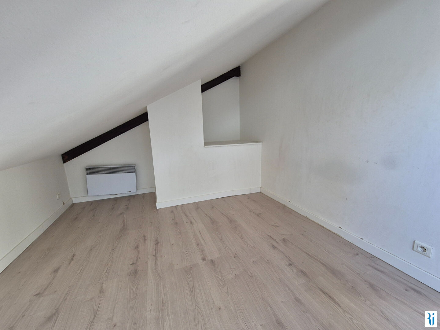 Photo F1 BIS CALME - ROUEN GARE image 6/6