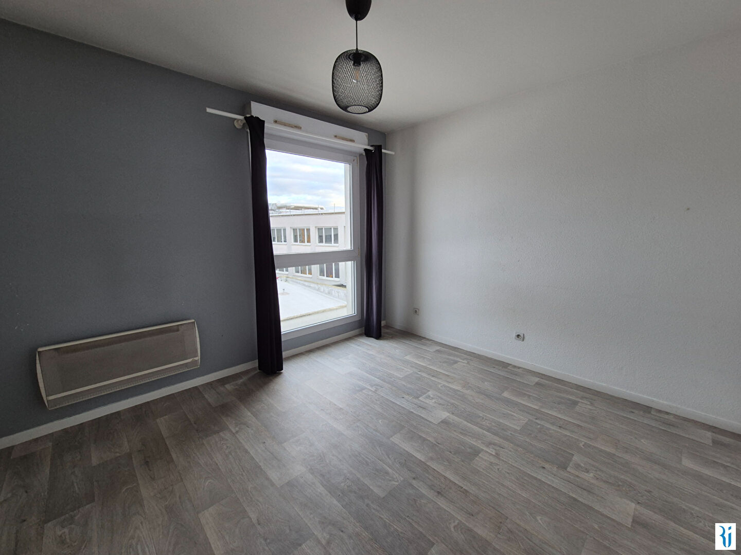 Photo F1 - ROUEN PREFECTURE image 3/6