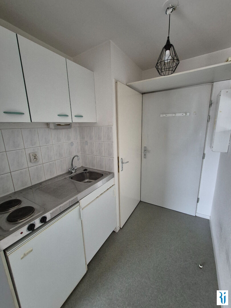 Photo F1 - ROUEN PREFECTURE image 5/6