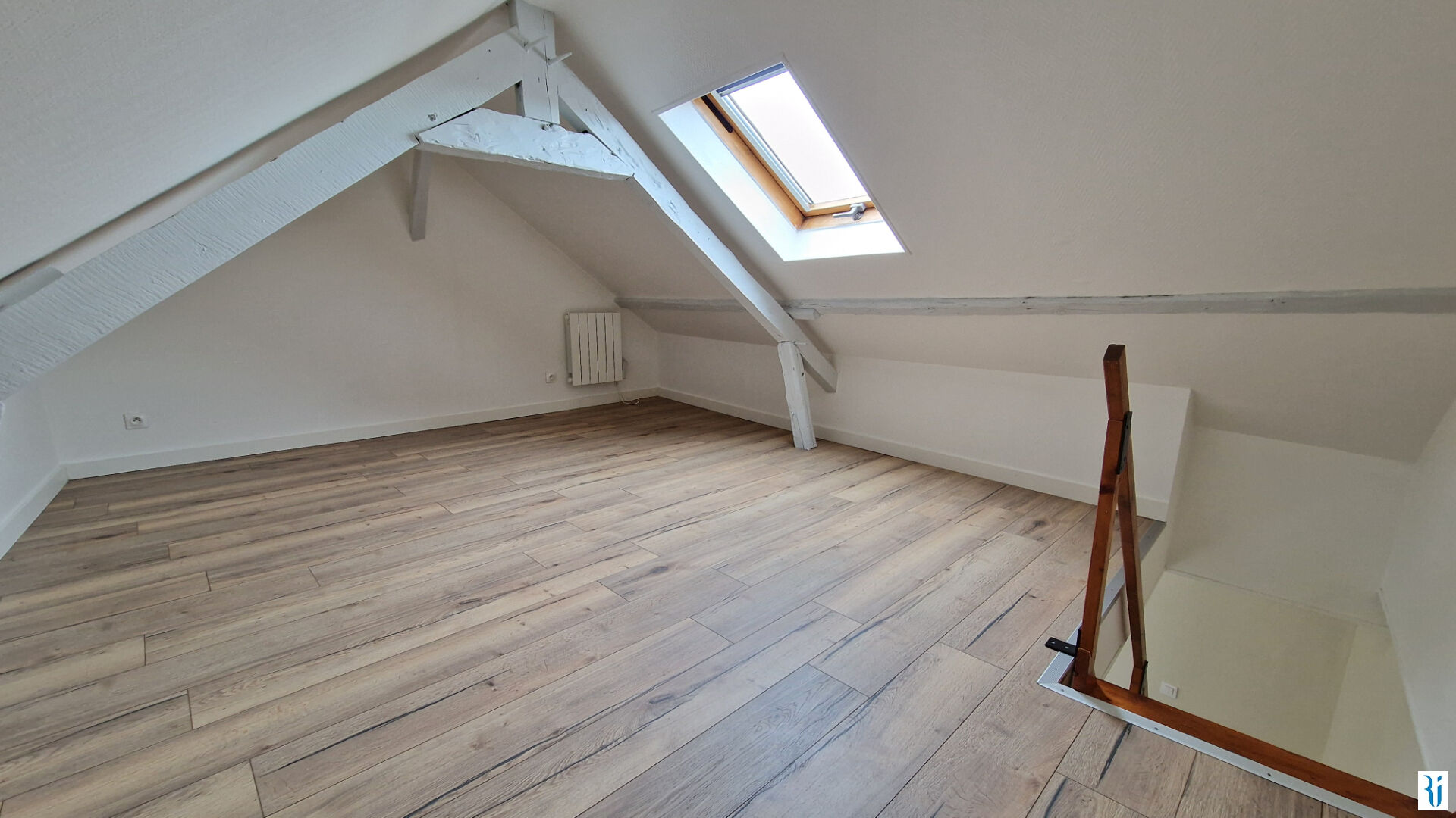 Photo F2 DUPLEX ENTIEREMENT RENOVE - ROUEN SUD image 4/4