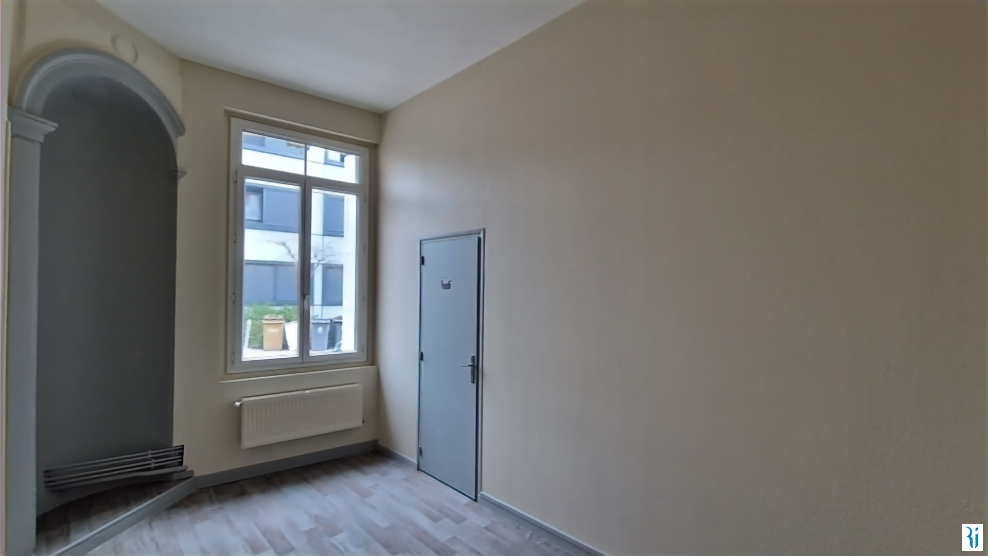 Photo F2  ROUEN RUE DUGUAY TROUIN image 2/6