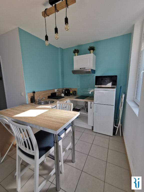 Photo F2 MEUBLÉ - ROUEN RIVE GAUCHE RUE D'ELBEUF image 2/4