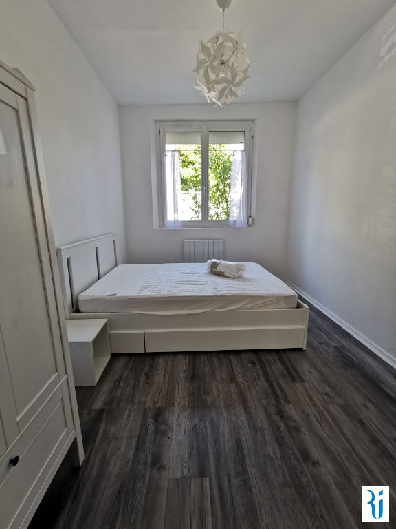 Photo F2 MEUBLÉ - ROUEN RIVE GAUCHE RUE D'ELBEUF image 3/4