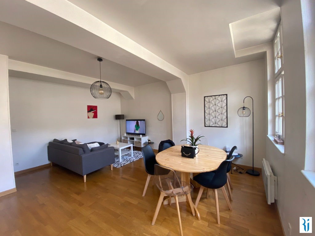 F3 65 M² ROUEN - VIEUX MARCHE