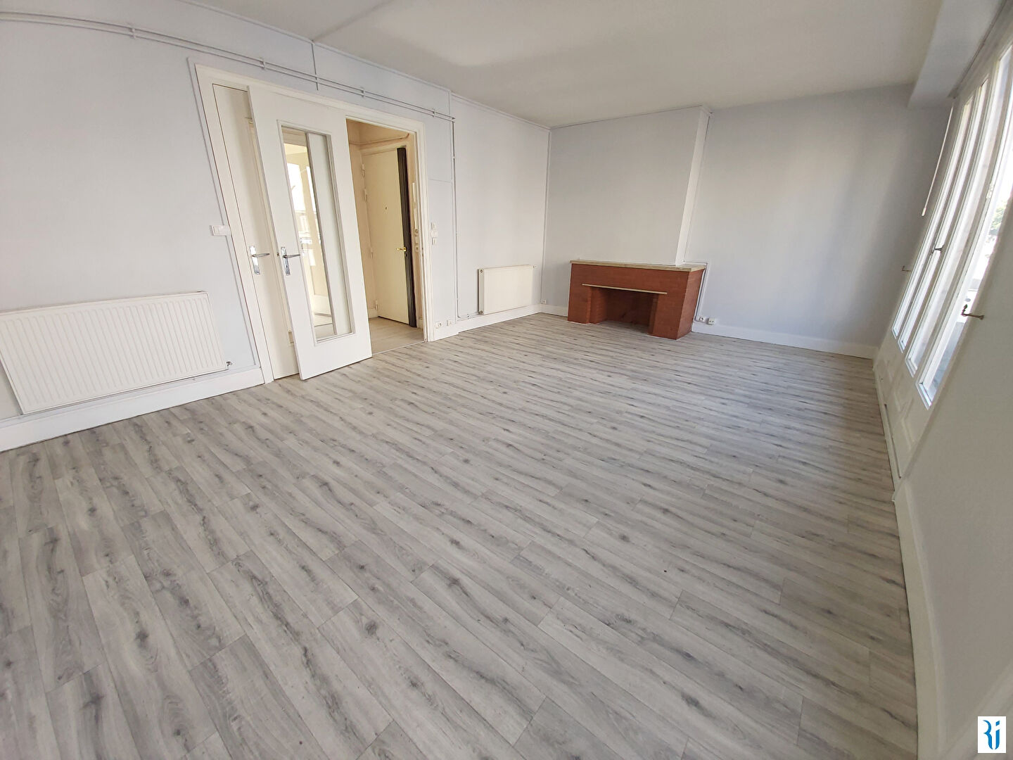 Photo F3 BALCON ET CAVE - ROUEN CATHEDRALE image 3/6