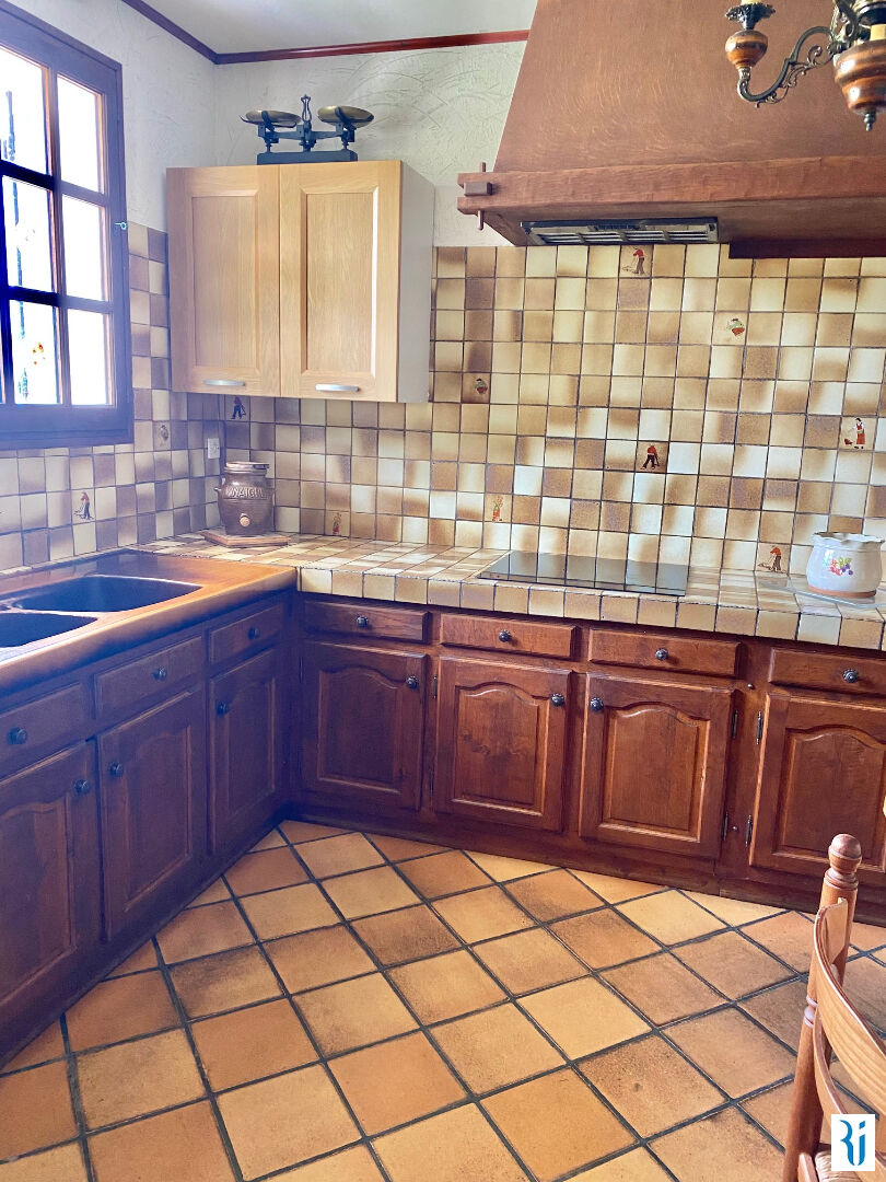 Photo Maison St Leger Du Bourg Denis 7 pièce(s) 166 m2 image 5/6