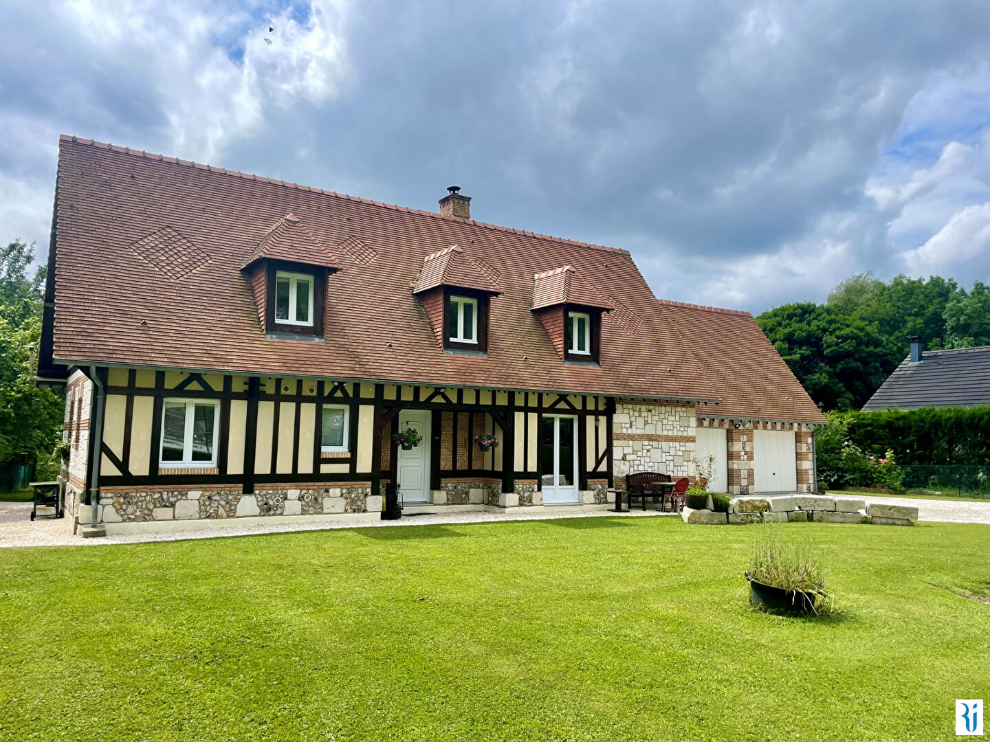 Maison ORIVAL (76500) 5 pièces 220m²