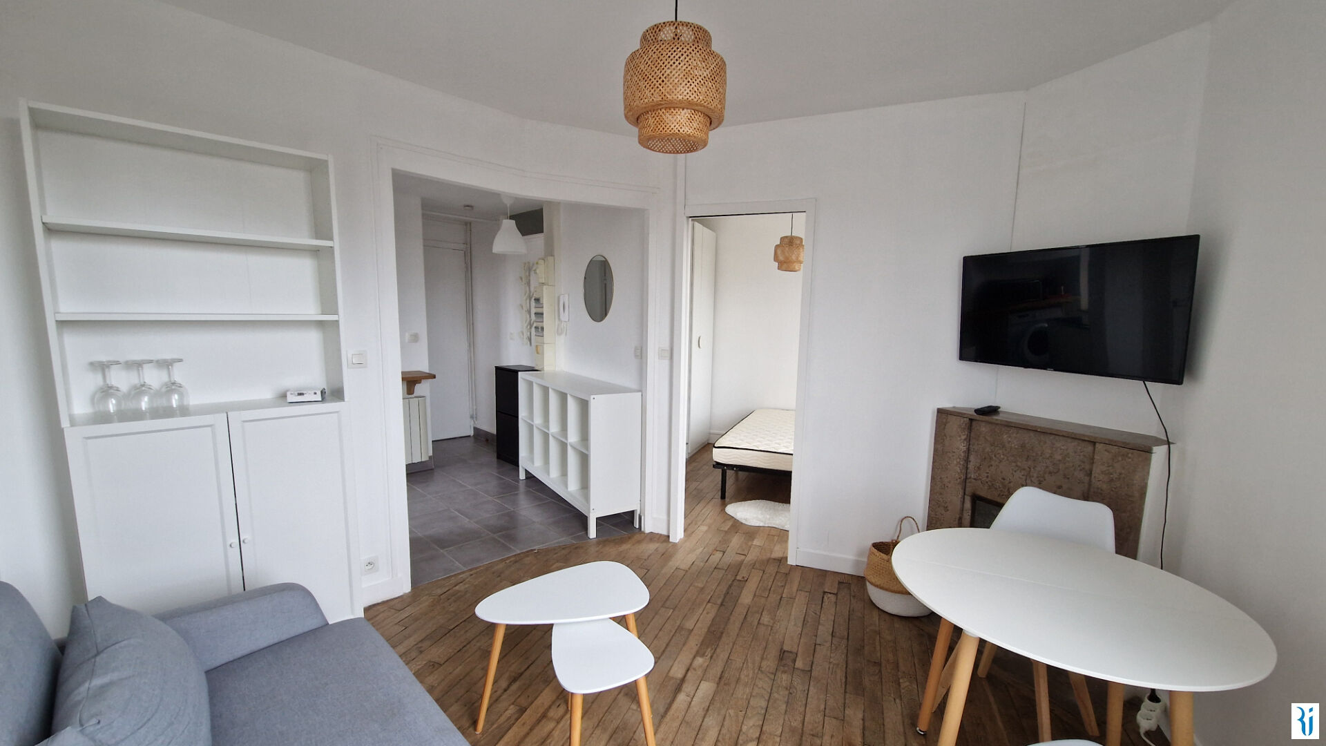 Image d'un f2 meuble avec balconnet sud - rouen gare à 650€ à rouen (76000)
