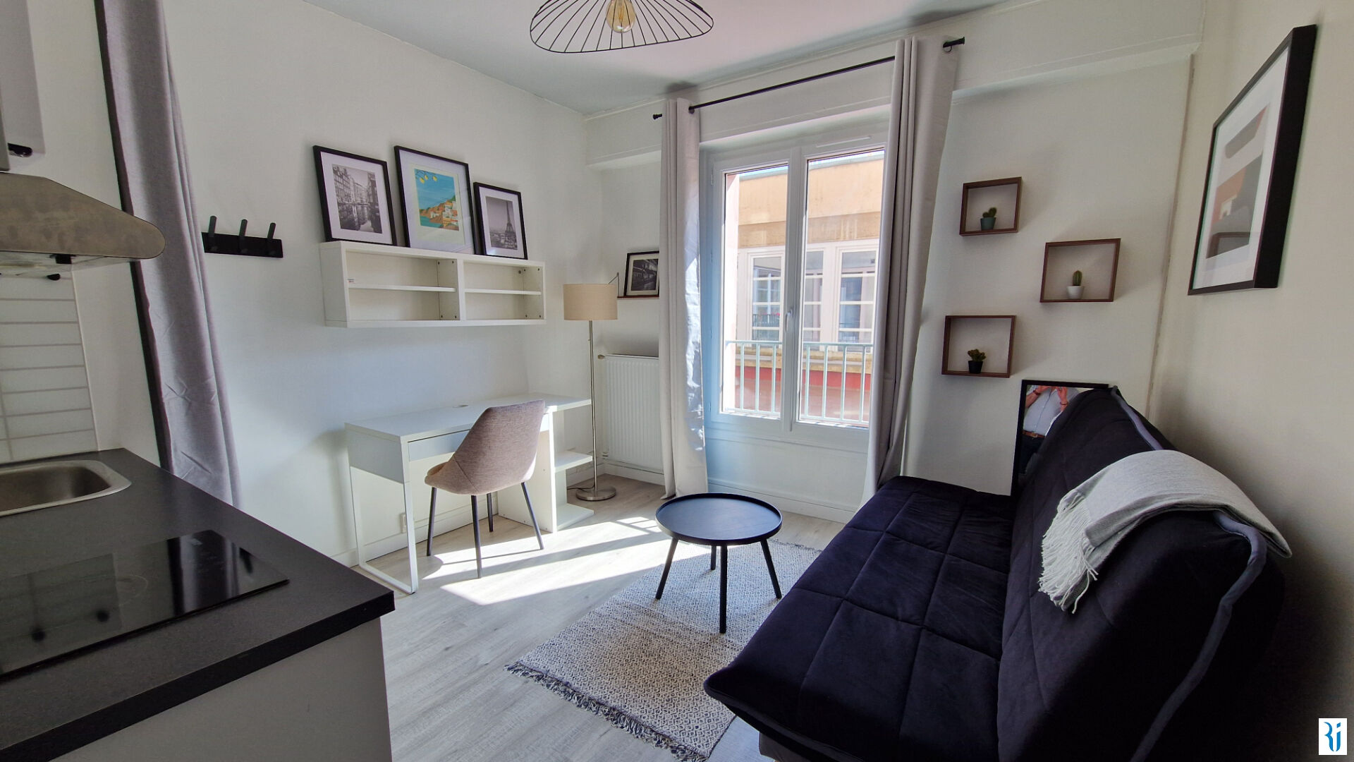 F1 MEUBLE REFAIT A NEUF - ROUEN HYPERCENTRE