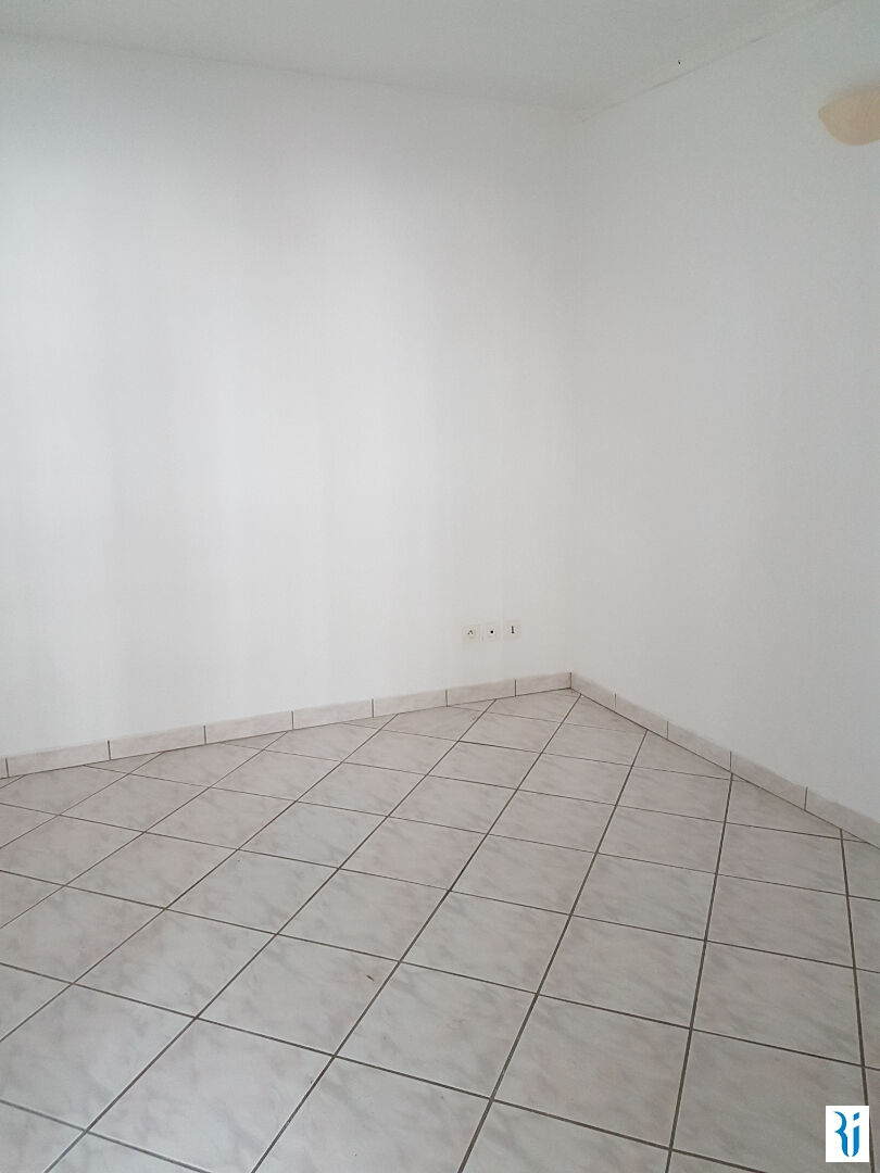 Photo F2 42 M² - ROUEN CHU image 6/6