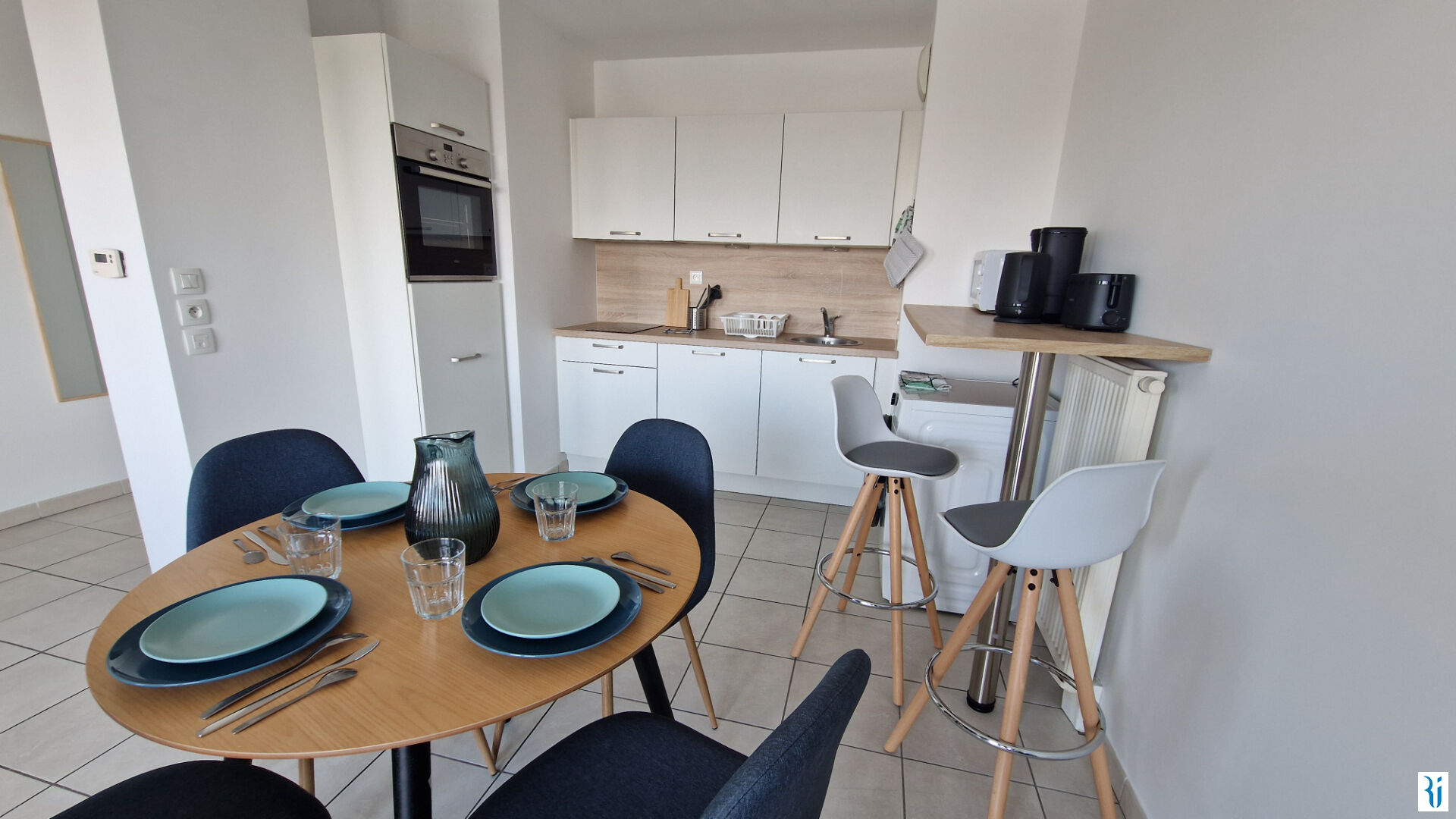 Photo F3 MEUBLE CHAUFFAGE COMPRIS TERRASSE PARKING - BOULEVARD GAMBETTA RÉSIDENCE RÉCENTE image 4/6