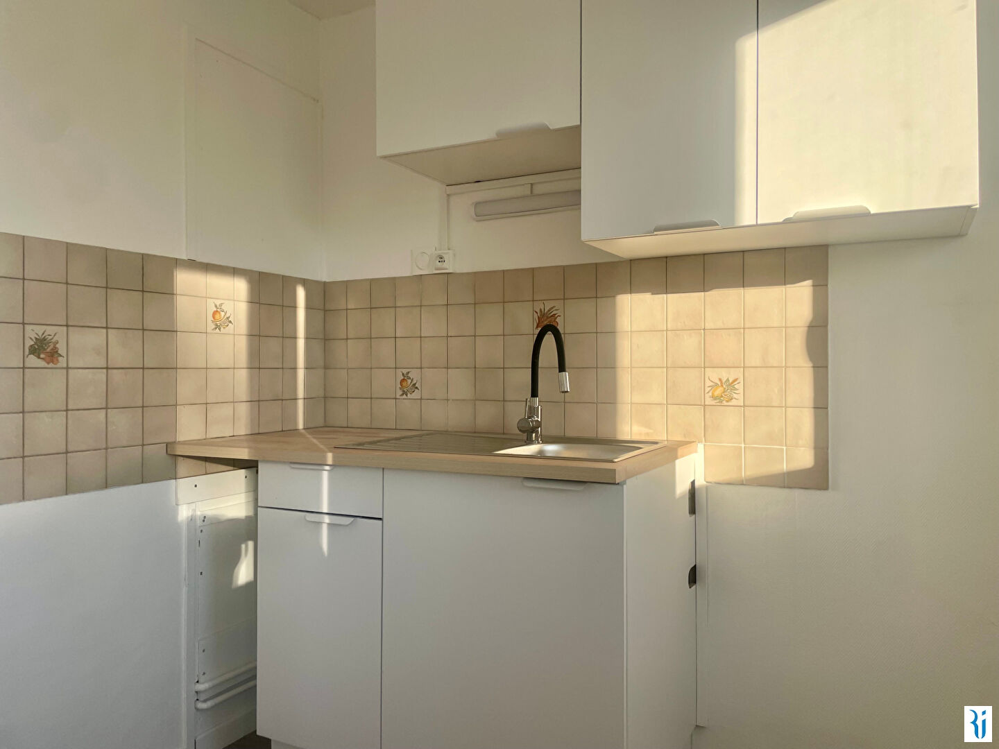 Photo Appartement BIHOREL (76420) 1 pièce 25m² image 2/6