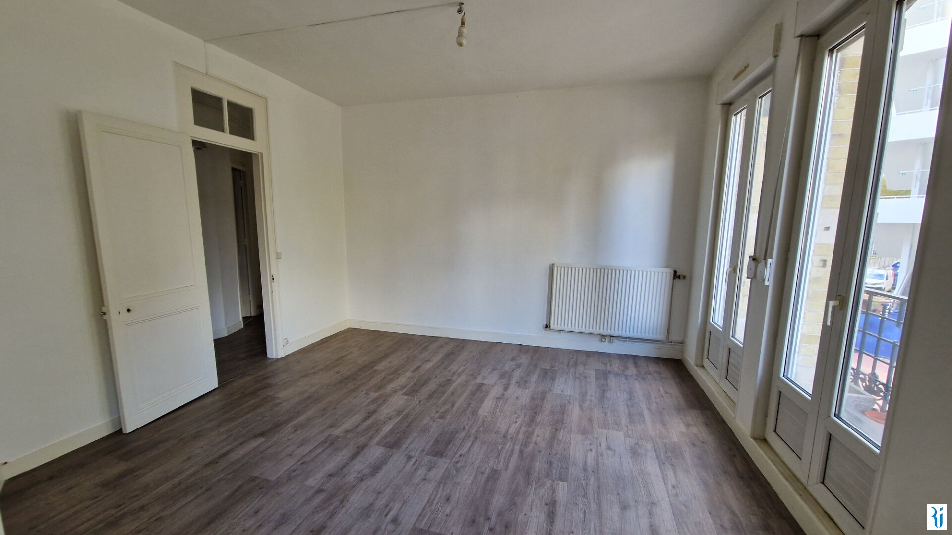 Photo F3 74M² - ROUEN PLACE DES EMMURES image 2/6