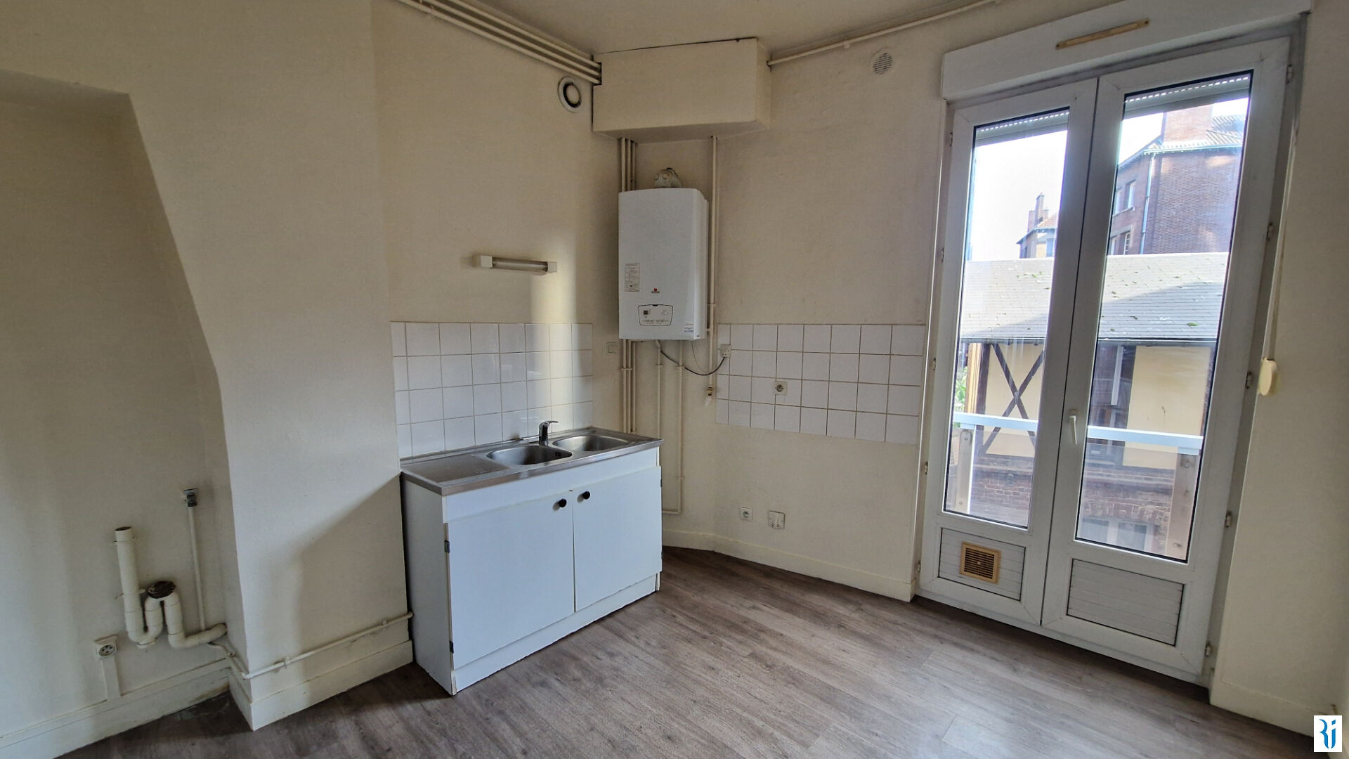 Photo F3 74M² - ROUEN PLACE DES EMMURES image 4/6