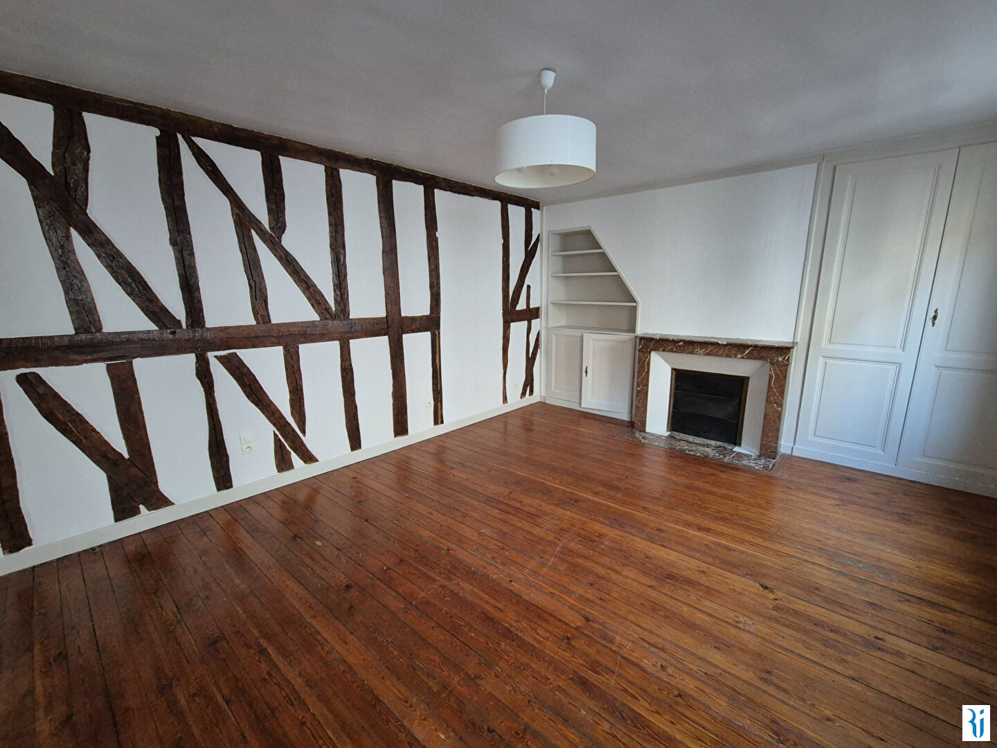 F4 77 M² CHAUFFAGE COMPRIS - ROUEN CAUCHOISE