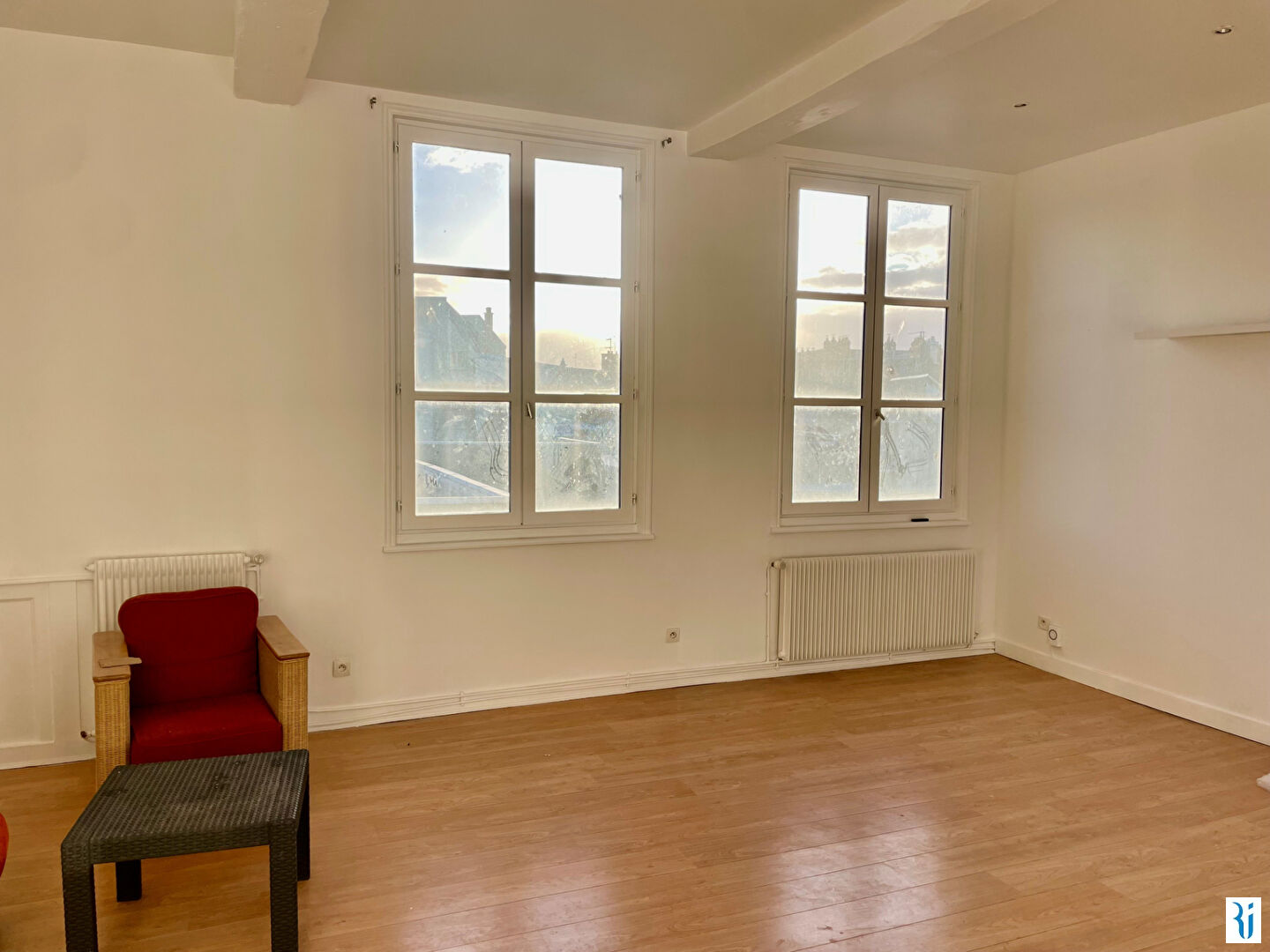 Photo Appartement ROUEN (76000)  Place du Vieux Marché 4 pièces 103 m² image 2/6