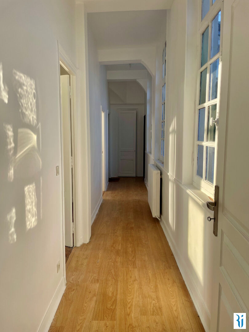 Photo Appartement ROUEN (76000)  Place du Vieux Marché 4 pièces 103 m² image 6/6