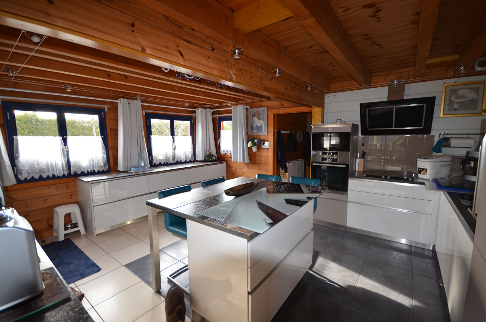 Photo Chalet  7 pièce(s) 200 m2 image 4/6