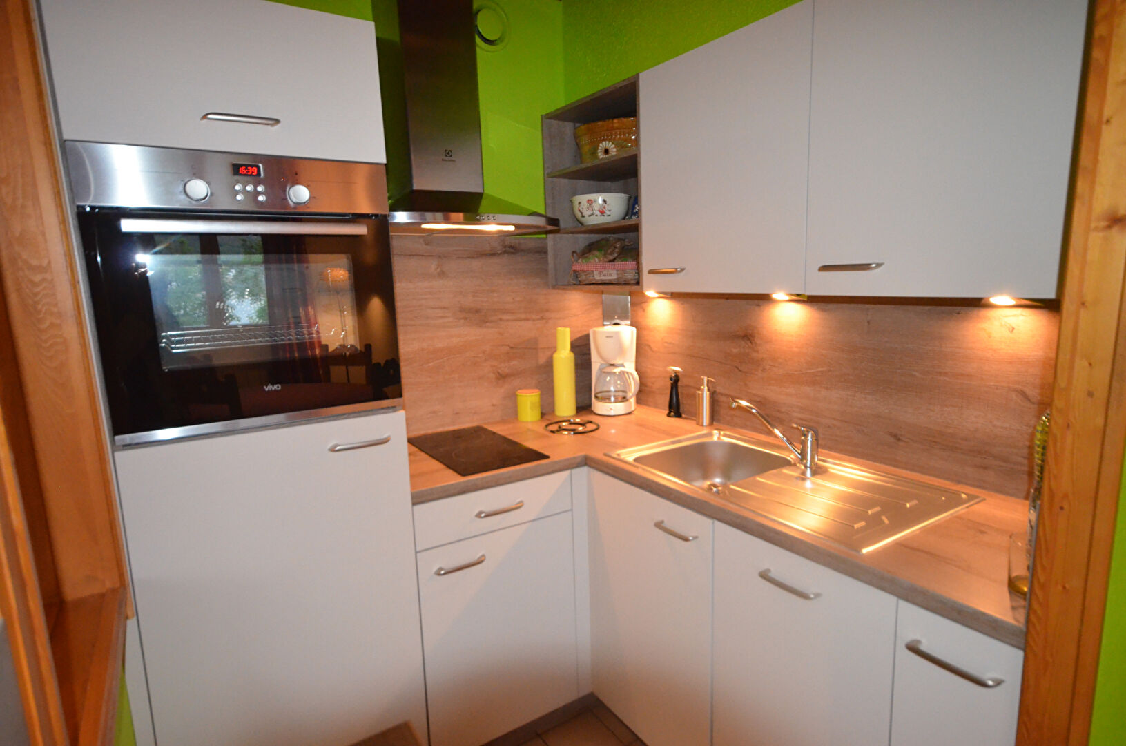 Photo EXCEPTIONNEL APPT VUE LAC 2 CHAMBRES image 2/6