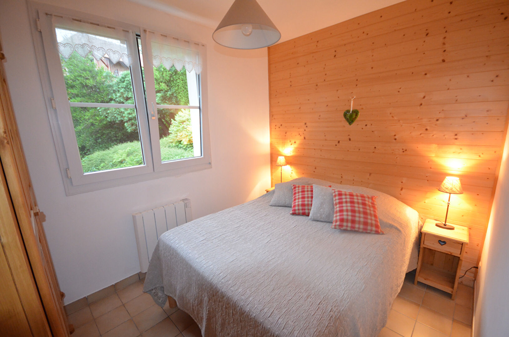 Photo EXCEPTIONNEL APPT VUE LAC 2 CHAMBRES image 6/6