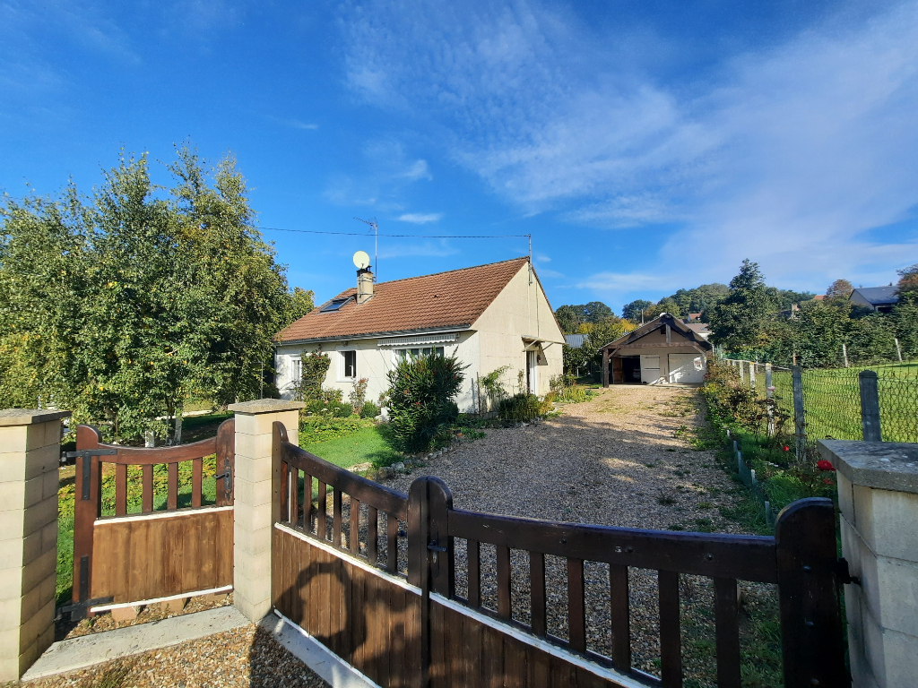 PONT DE BRAYE 72 / Maison 5 pièce(s) 97 m2