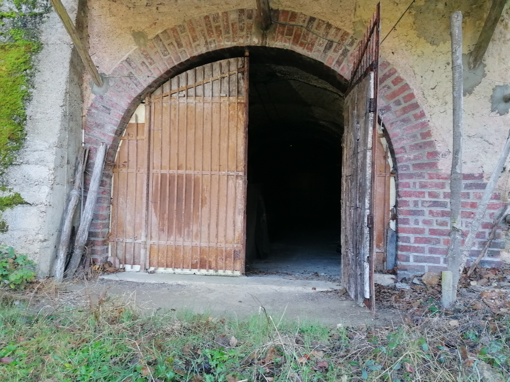 LES ESSARTS  41 Cave de 60m²