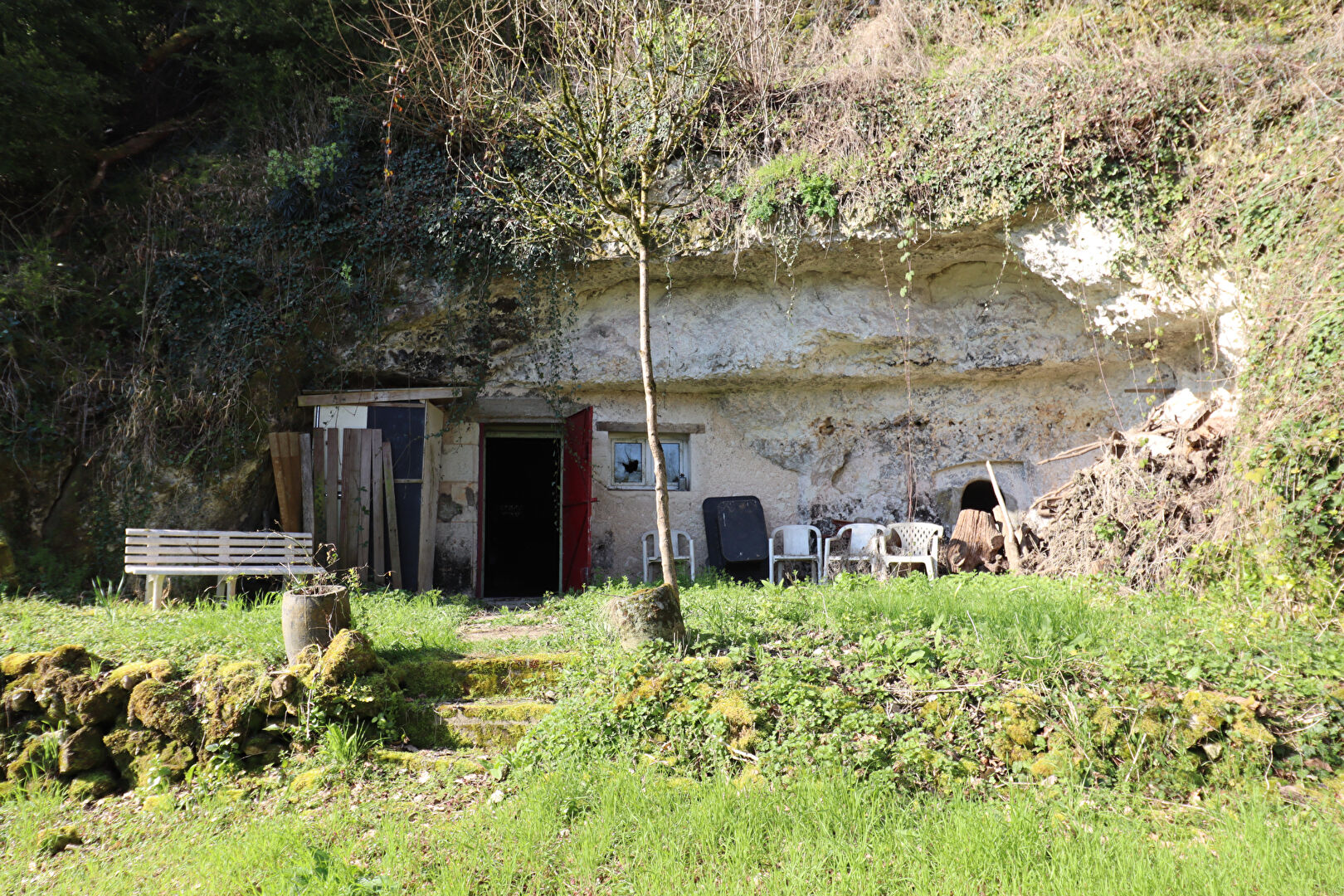 Photo LUNAY 41 Terrain de loisir, cave et bord de Loir image 4/6