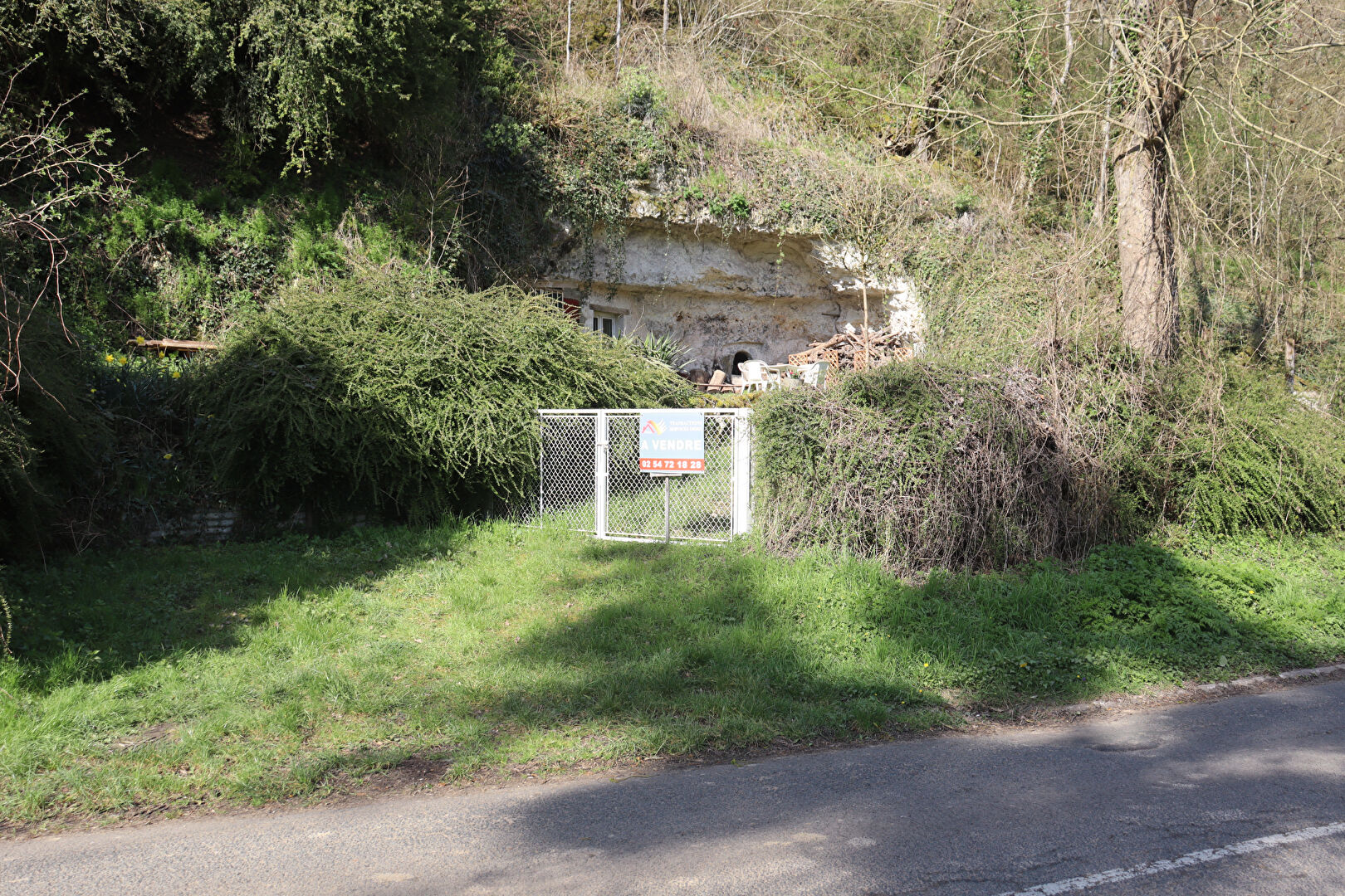 Photo LUNAY 41 Terrain de loisir, cave et bord de Loir image 6/6