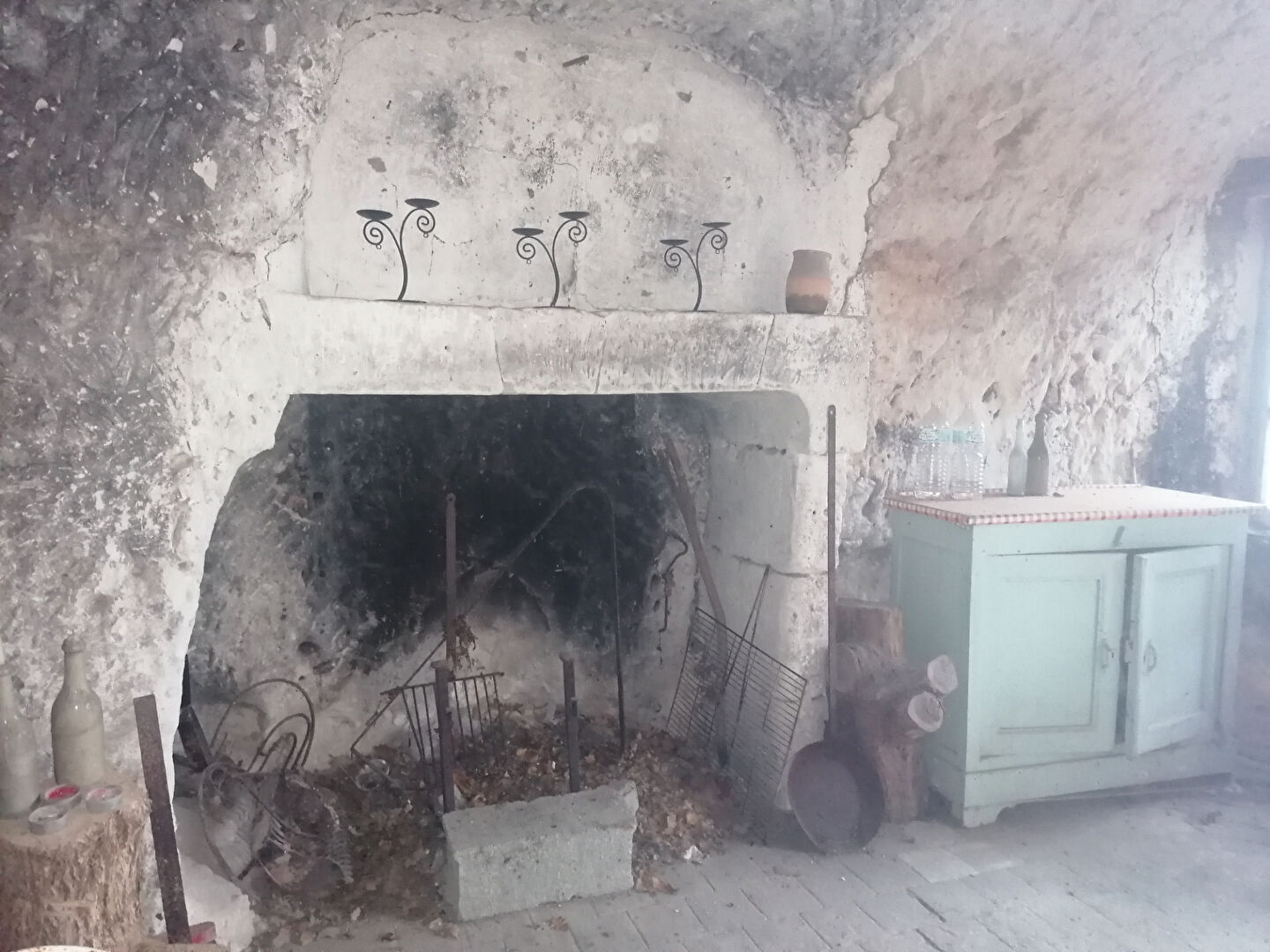 Cave Lavardin 1 pièce 55m²