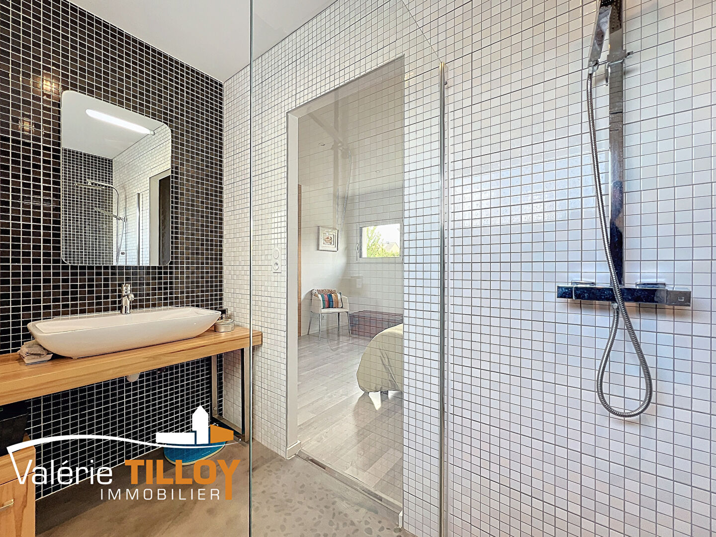 Photo Maison contemporaine d'environ 200m² image 6/6