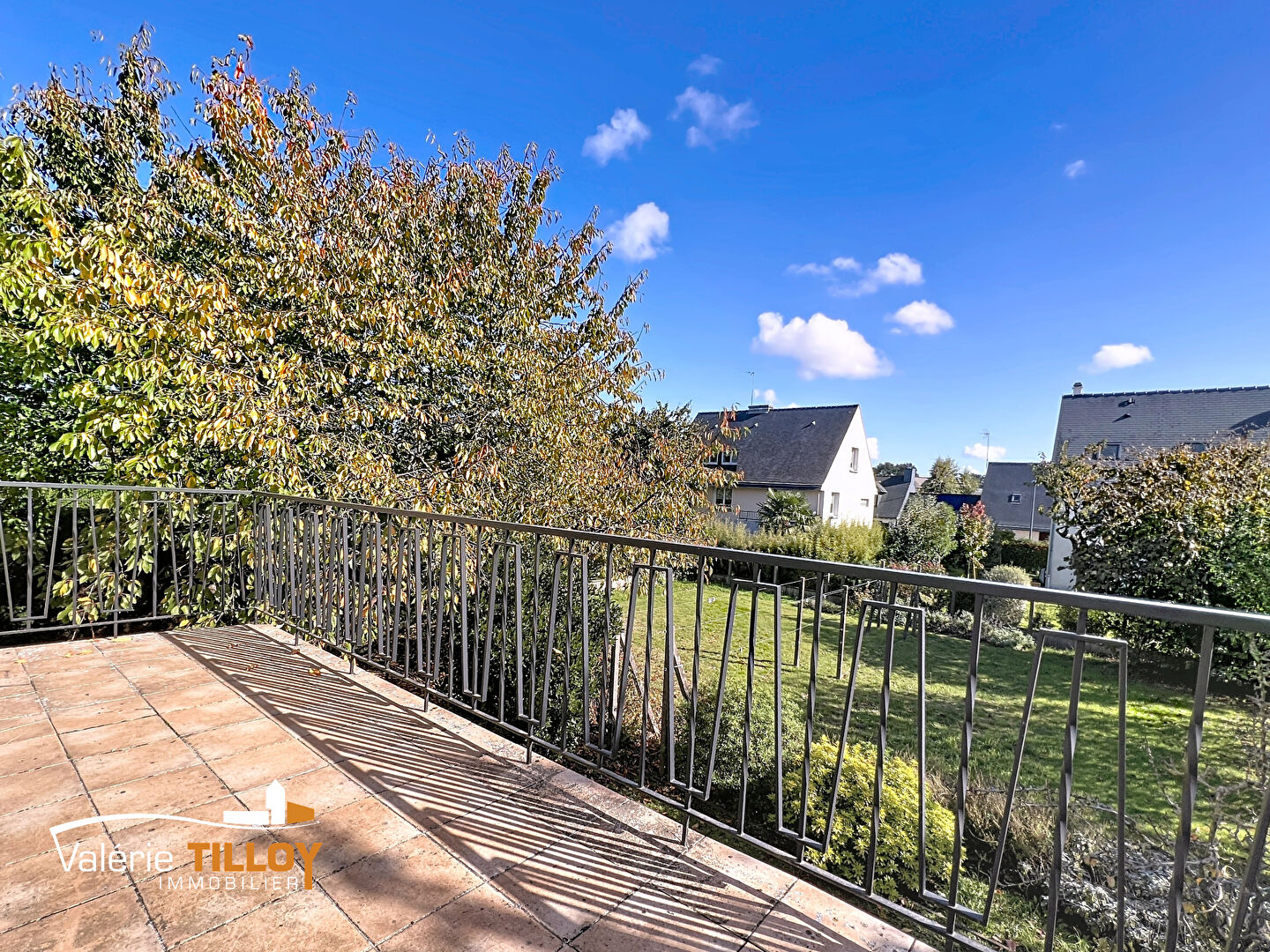 BRUZ - En plein centre-ville, maison à rénover de 155m² sur une parcelle de 548m²