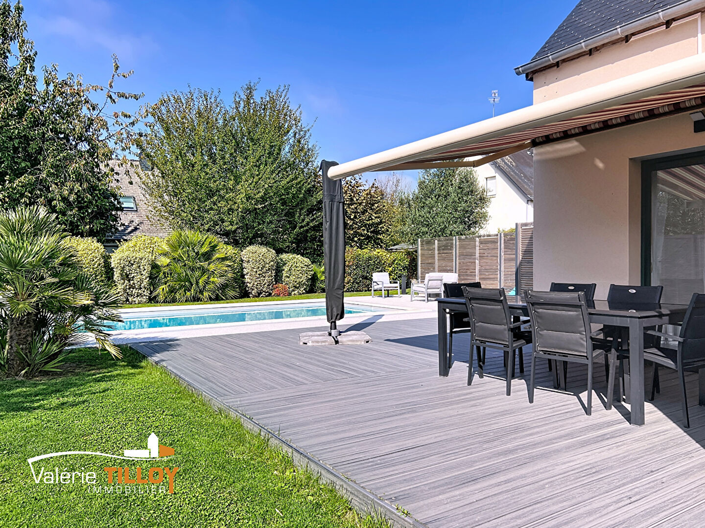 Photo A Bruz, maison de 165m² sur une parcelle de 934m² image 1/6