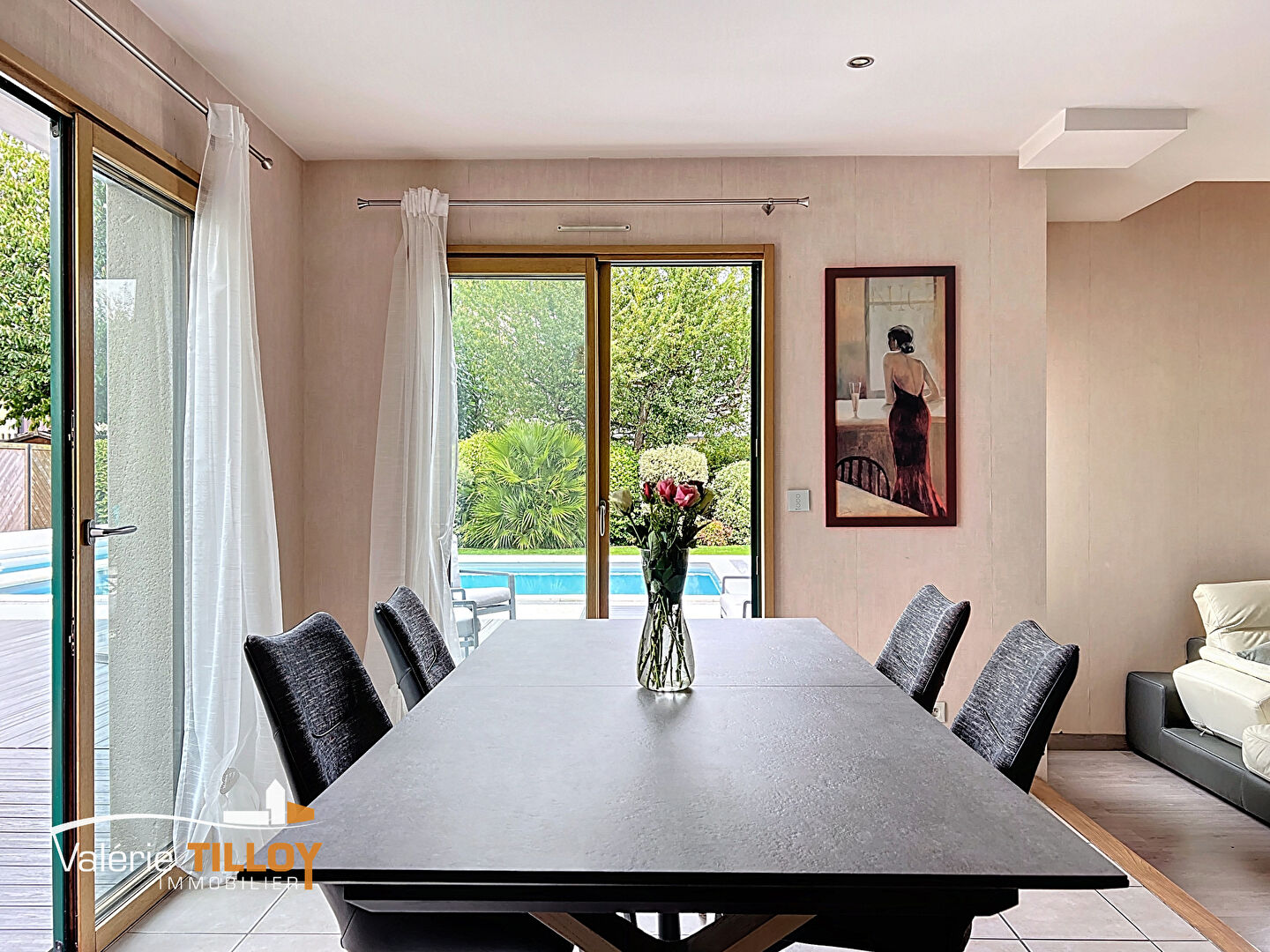 Photo A Bruz, maison de 165m² sur une parcelle de 934m² image 3/6