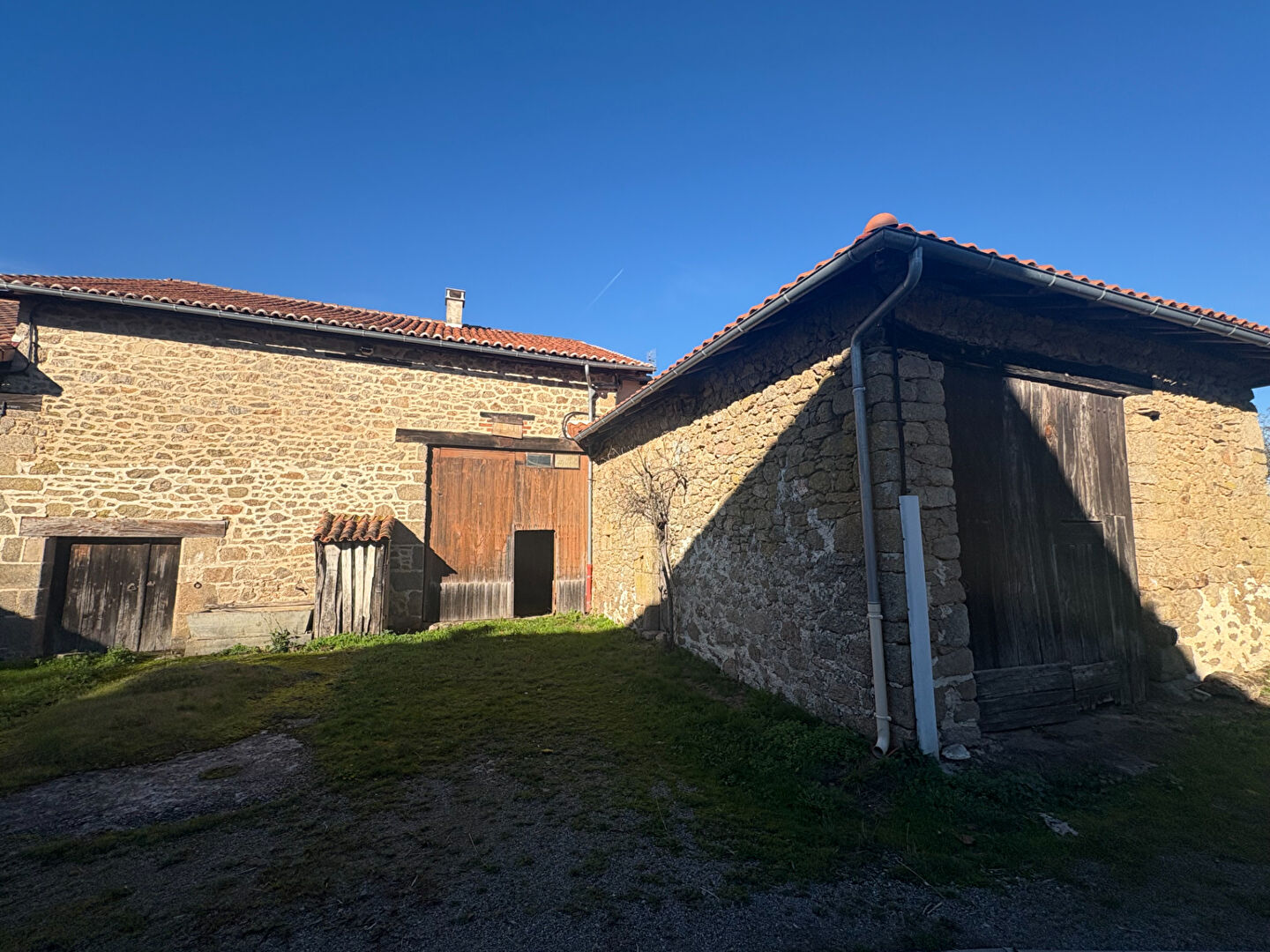 Photo Entre Saint Junien et Aixe sur Vienne image 2/6