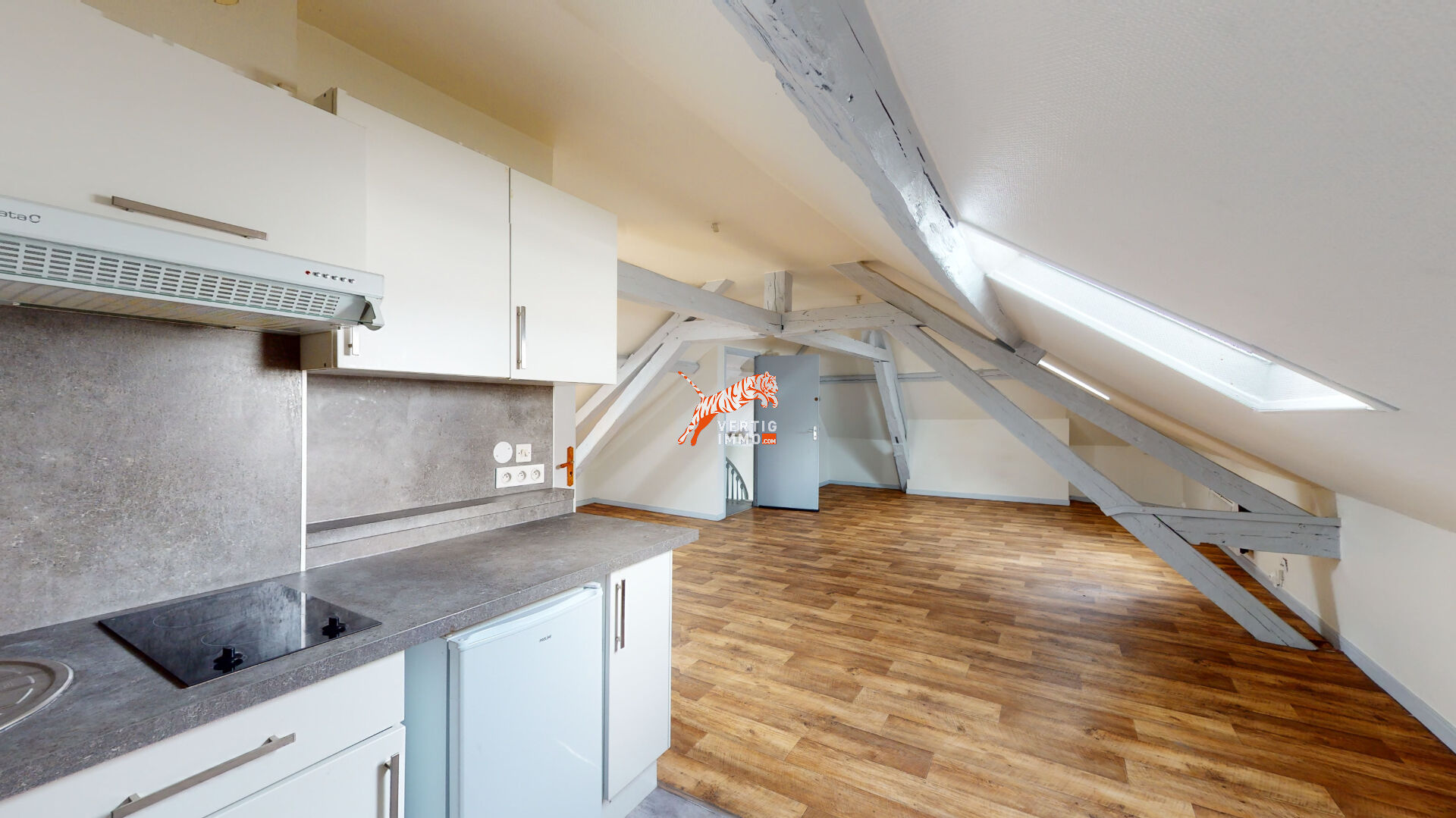 Photo A vendre - Amiens - Sainte Anne, proche Gare. Immeuble de rapport comprenant 8 logements avec compteurs individuels, dont 7 libres image 3/6