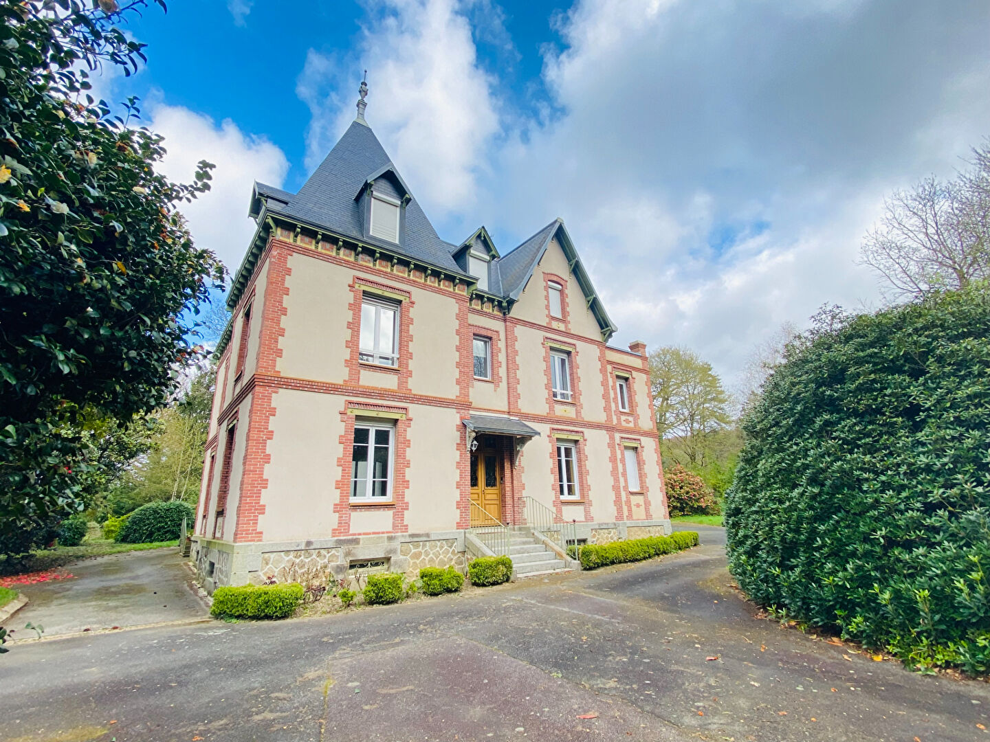 Maison bourgeoise PLOEUC L'HERMITAGE 14 pièces 357.53 m²