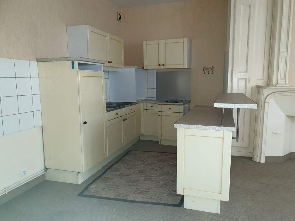 LIMOGES  T2  DE 45 m  HYPER CENTRE  VILLE Limoges  87000