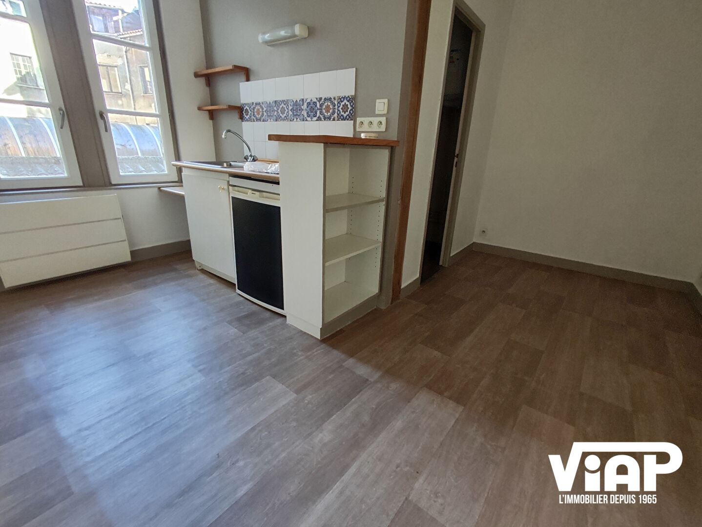 Photo LIMOGES T2 DE 26 m² EN DUPLEX EN HYPER CENTRE VILLE image 2/6