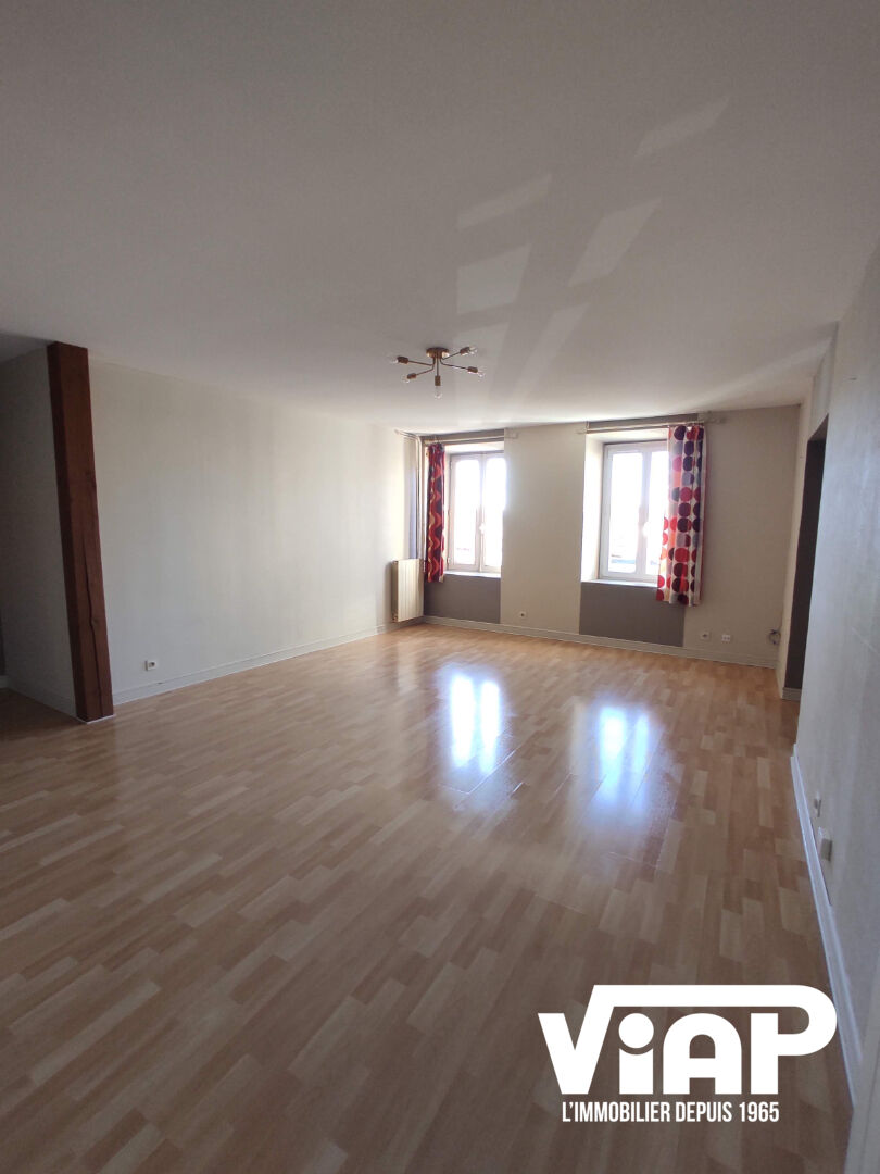 Photo T4 DUPLEX AVEC PARKING PROCHE DENIS DUSSOUBS image 4/6