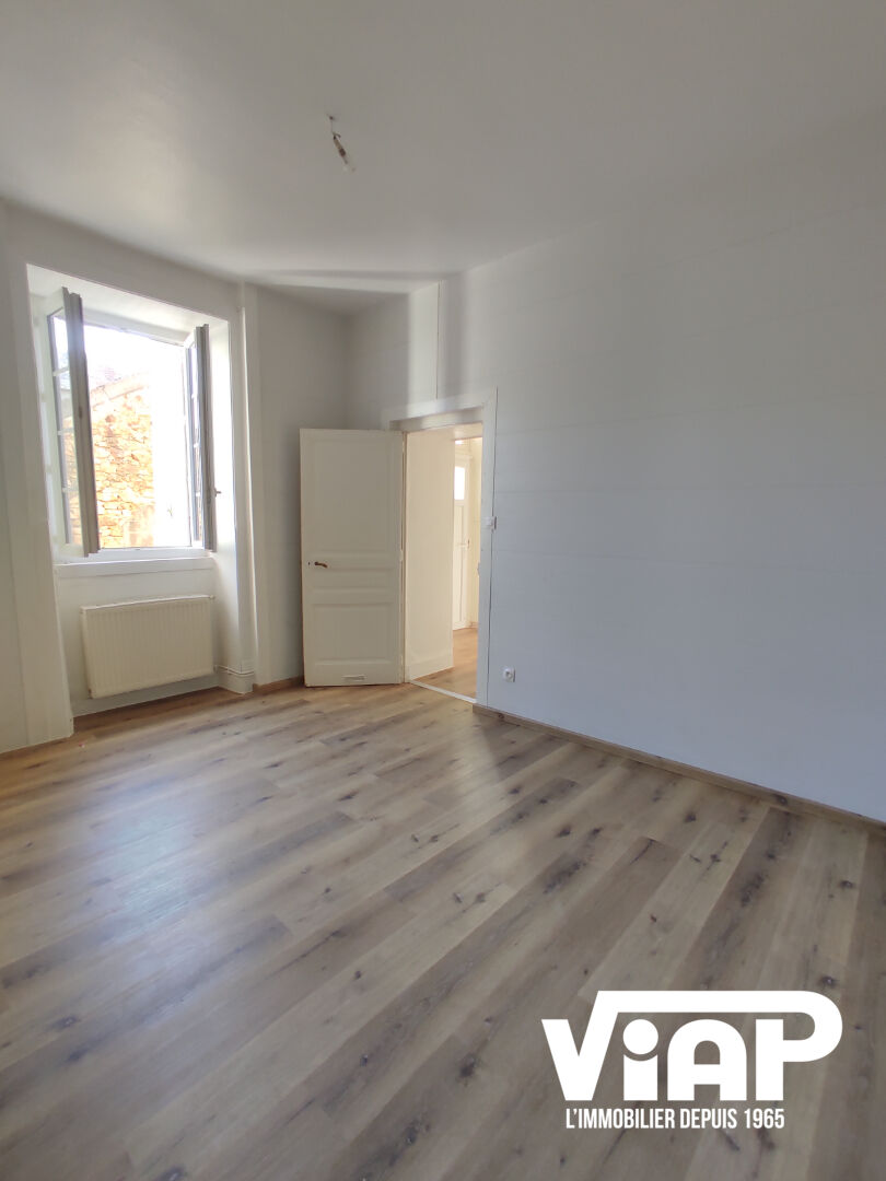 Photo APPARTEMENT T2 AVEC JARDIN PRIVATIF image 2/6